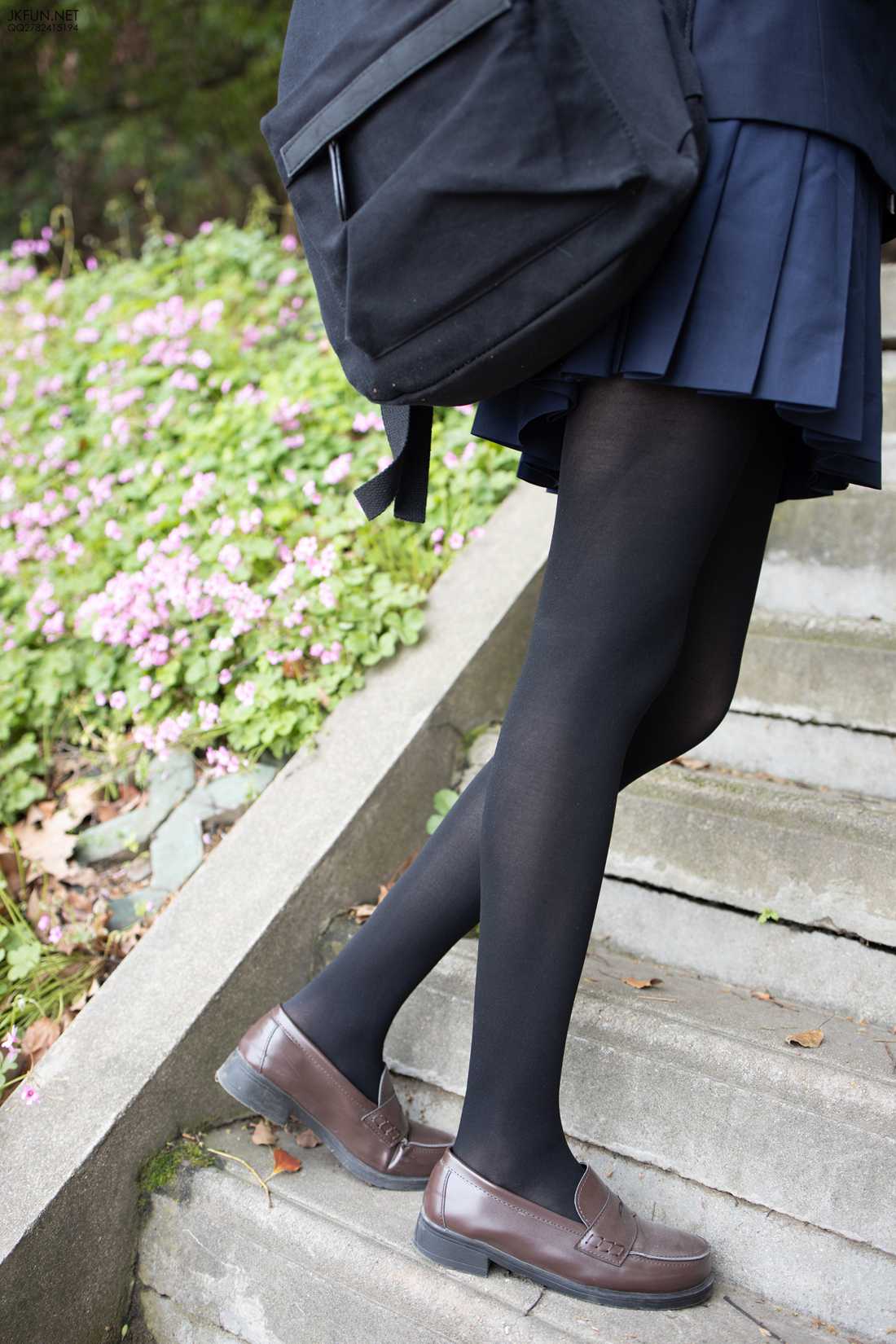 图片[3]-[森萝财团写真] JKFUN-006 Aika 日系黑丝 在线浏览-翎羽暗房