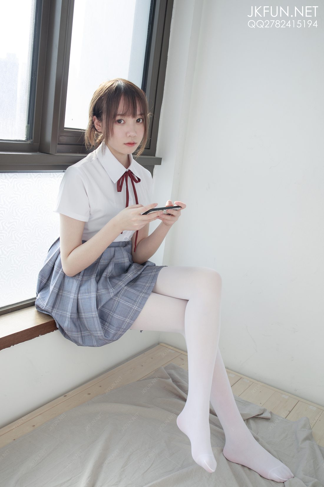 图片[137]-[森萝财团写真] JKFUN-002 Aika 可爱学妹丝足 在线浏览 – 速更版-美库