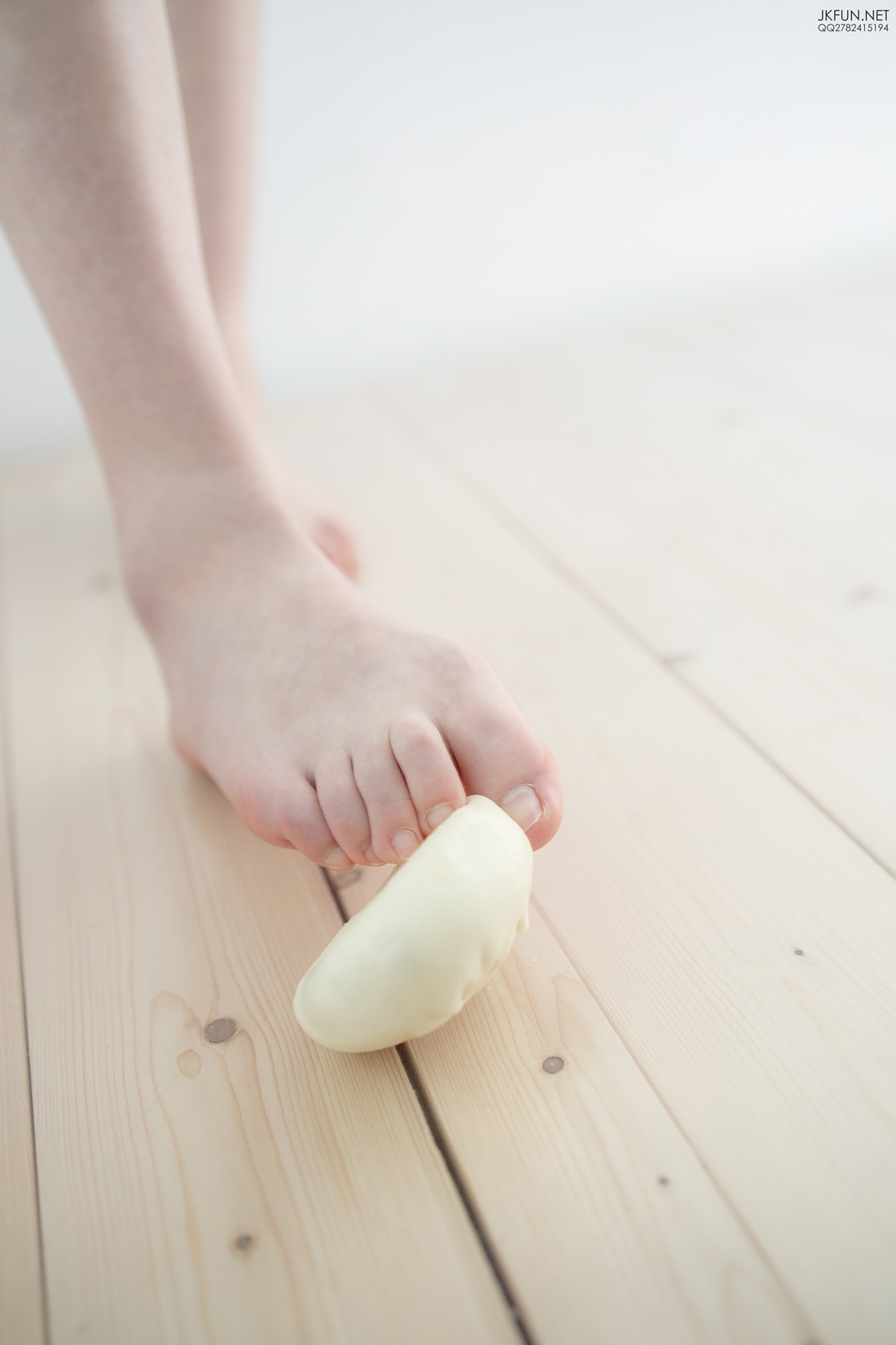 图片[68]-[森萝财团写真] JKFUN-008 Aika 60D白丝踩酱肉包 在线浏览 – 速更版-美库