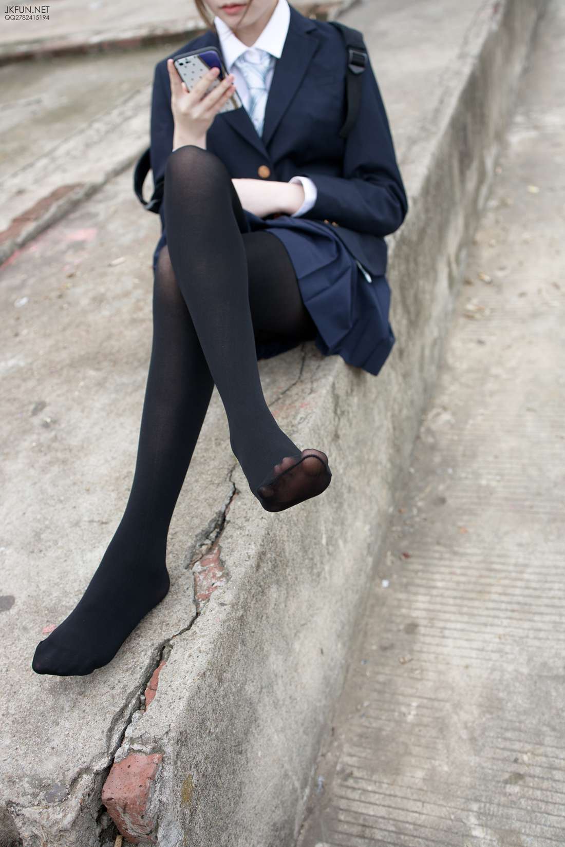 图片[127]-[森萝财团写真] JKFUN-006 Aika 日系黑丝 在线浏览 – 速更版-美库