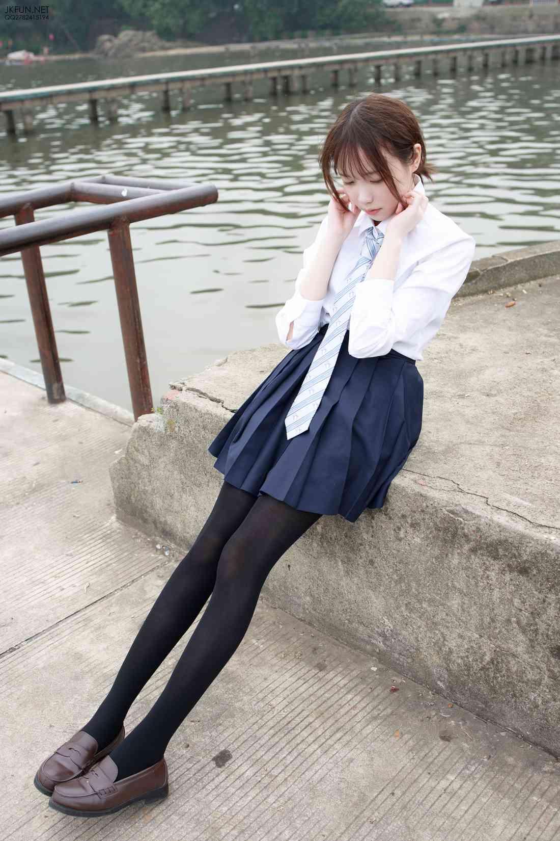 图片[129]-[森萝财团写真] JKFUN-006 Aika 日系黑丝 在线浏览 – 速更版-美库