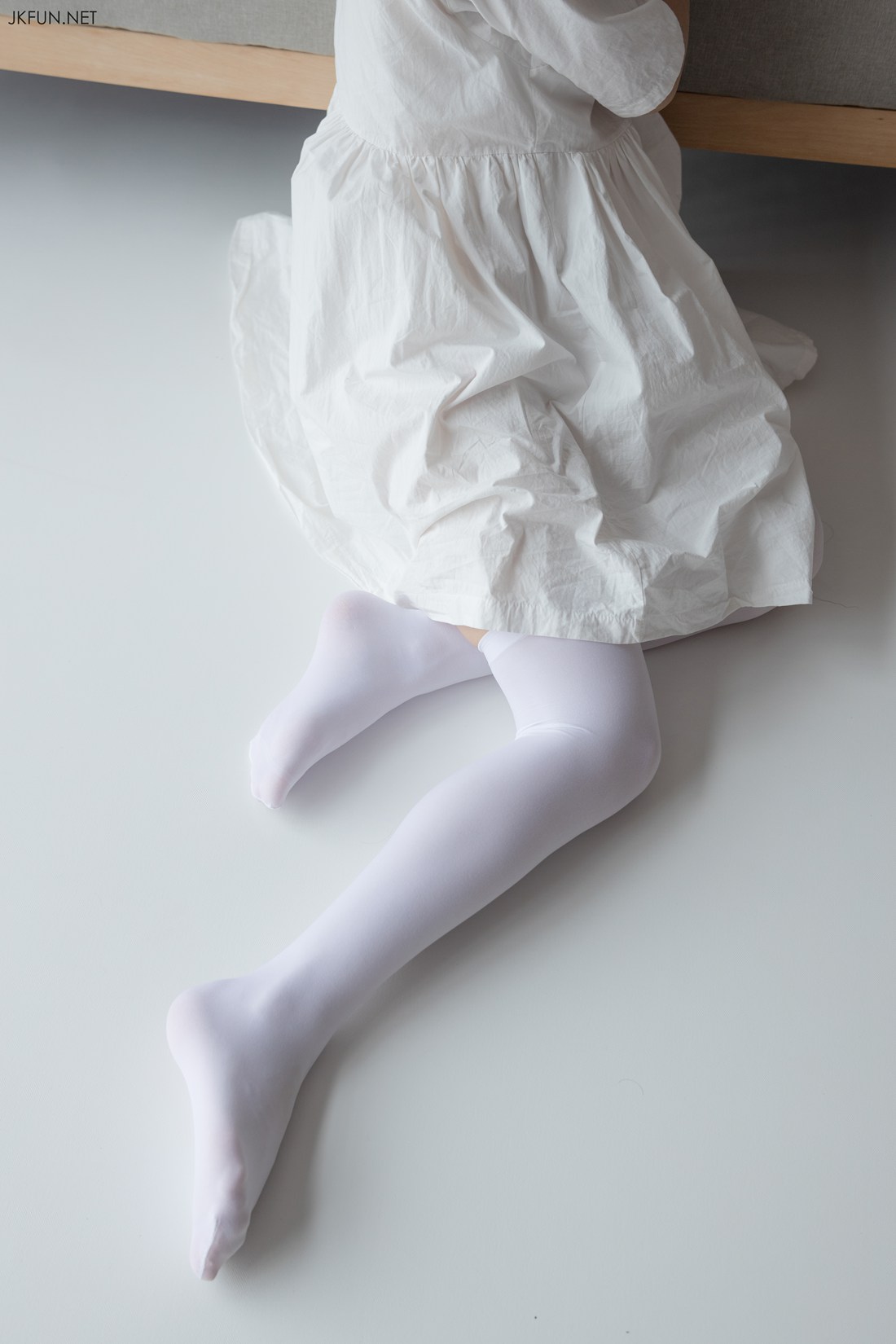 图片[80]-[森萝财团写真] JKFUN-014 默陌 白衣飘飘的年代 在线浏览 – 速更版-美库