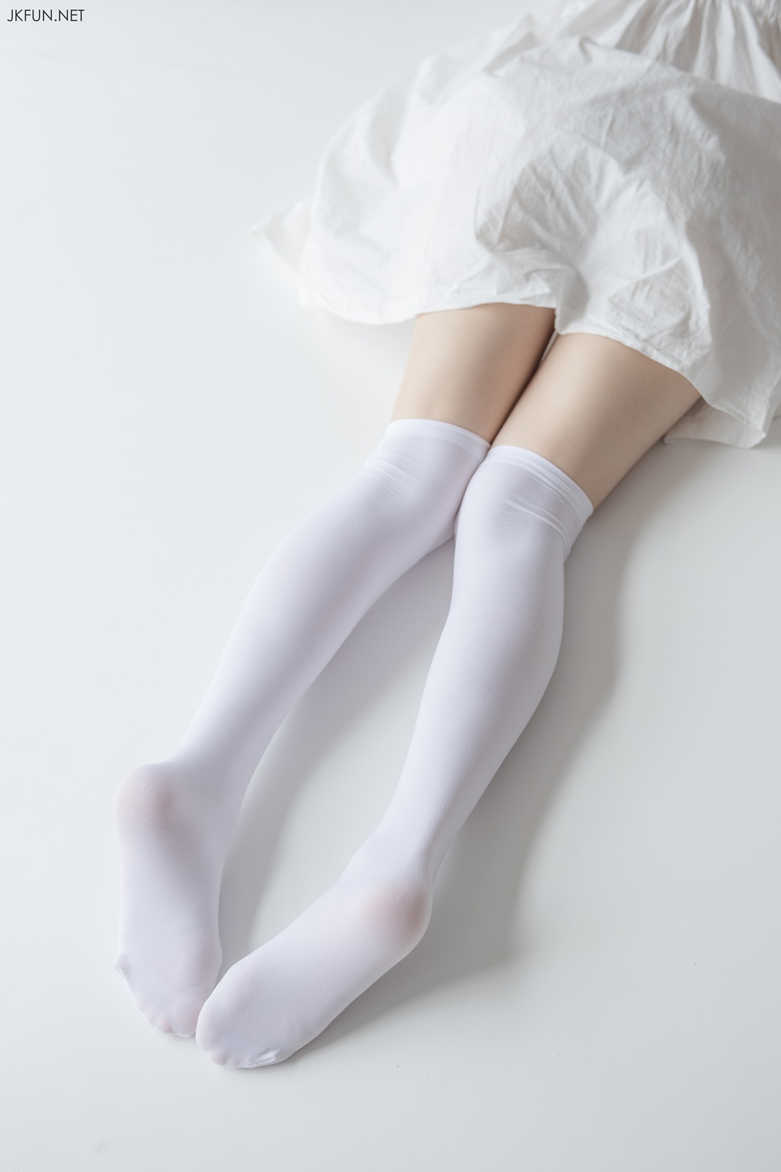 图片[5]-[森萝财团写真] JKFUN-014 默陌 白衣飘飘的年代 在线浏览 – 速更版-美库