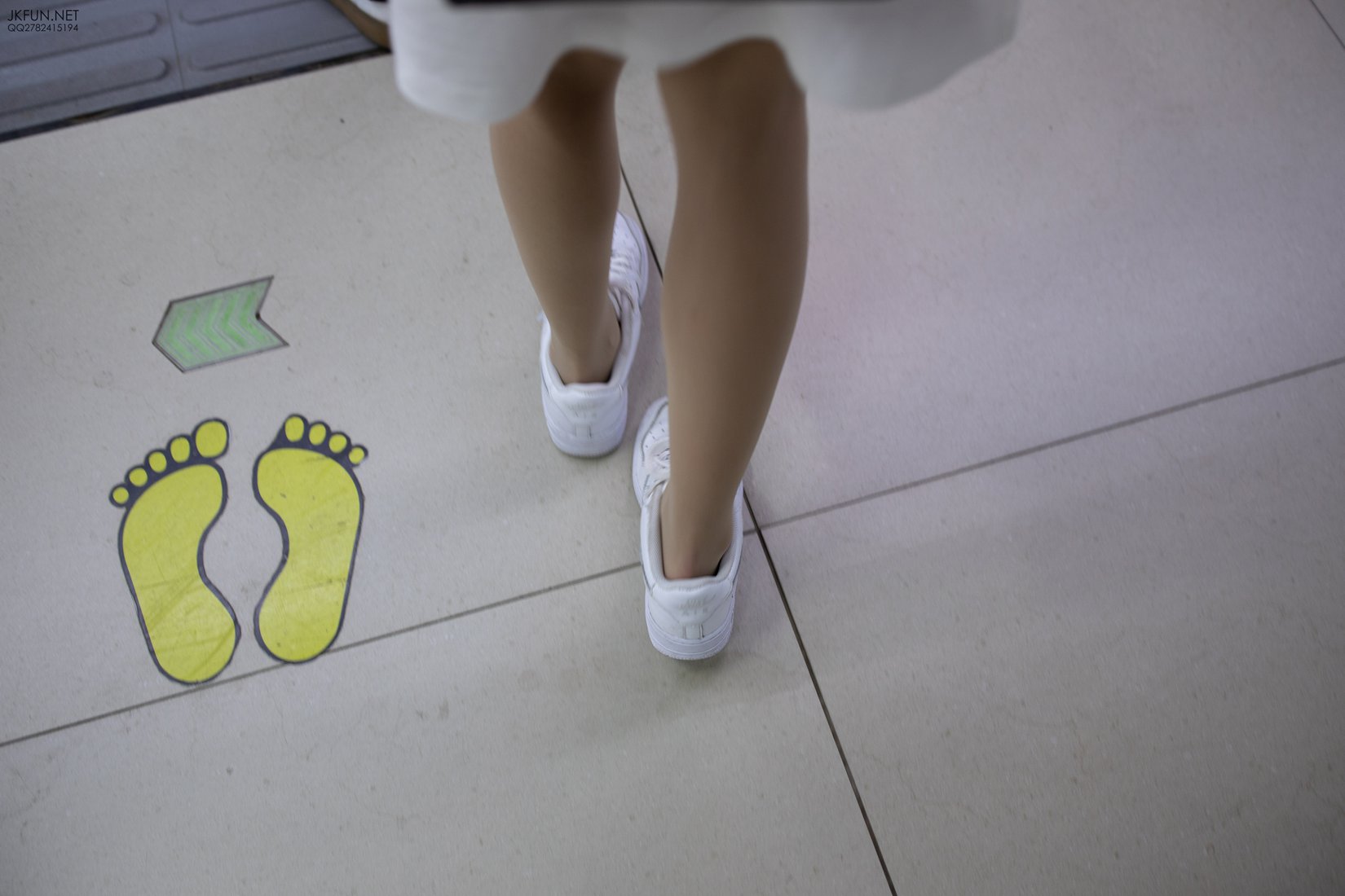 图片[49]-[森萝财团写真] JKFUN-012 10D肉丝运动鞋桌下 在线浏览 – 速更版-美库