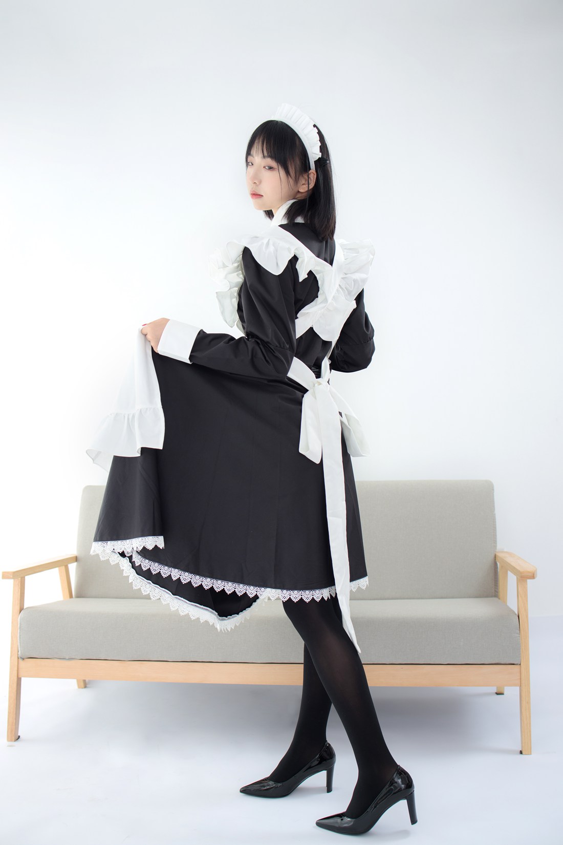 图片[17]-[森萝财团写真] JKFUN-029 卉女仆 踩物 80D黑丝 在线浏览 – 速更版-美库