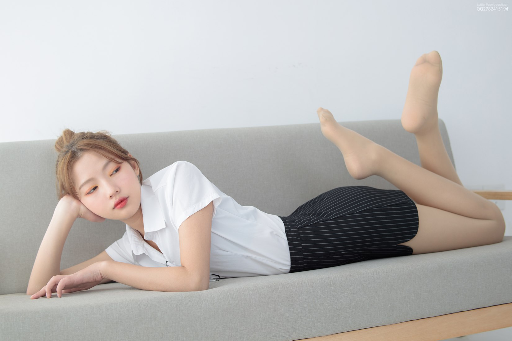 图片[34]-[森萝财团写真] JKFUN-037《OL一定要搭配眼镜》50D肉丝 在线浏览 – 速更版-美库