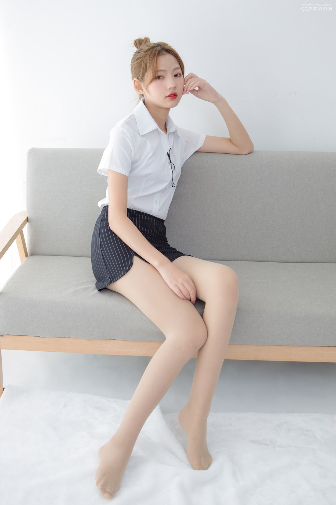 图片[3]-[森萝财团写真] JKFUN-037《OL一定要搭配眼镜》50D肉丝 在线浏览-翎羽暗房
