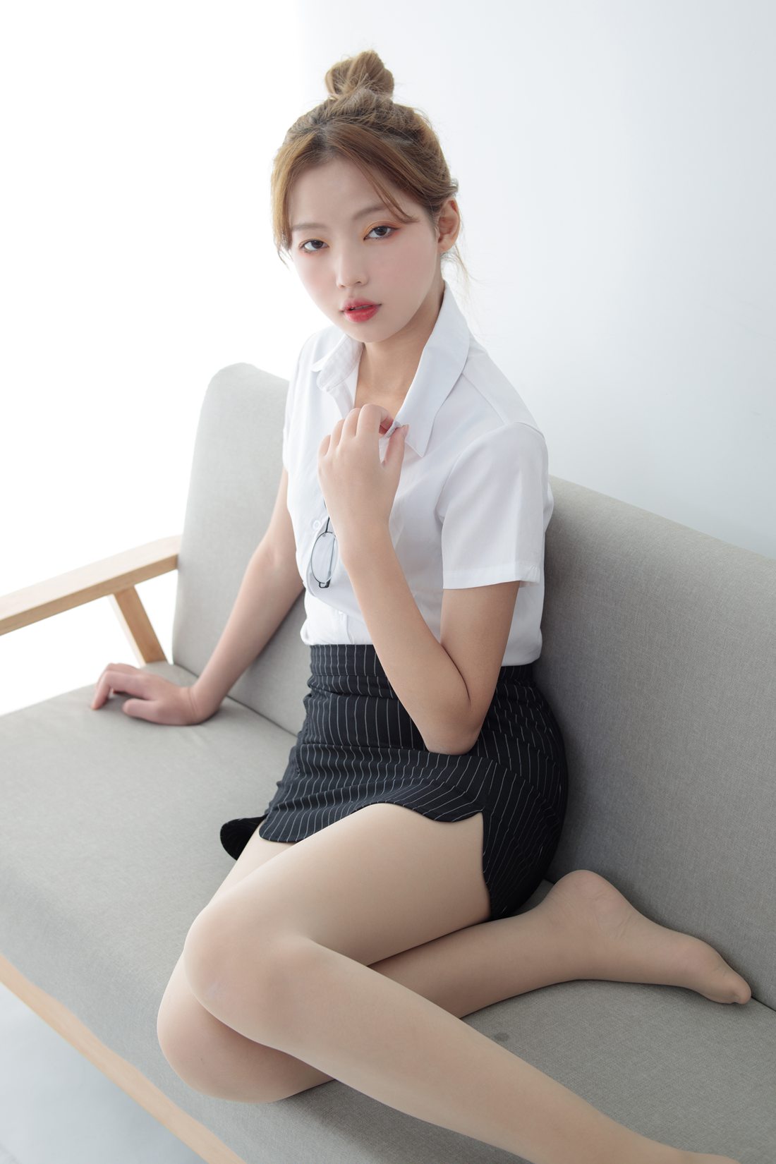 图片[13]-[森萝财团写真] JKFUN-046 OL一定要搭配眼镜 50D肉丝 在线浏览 – 速更版-美库