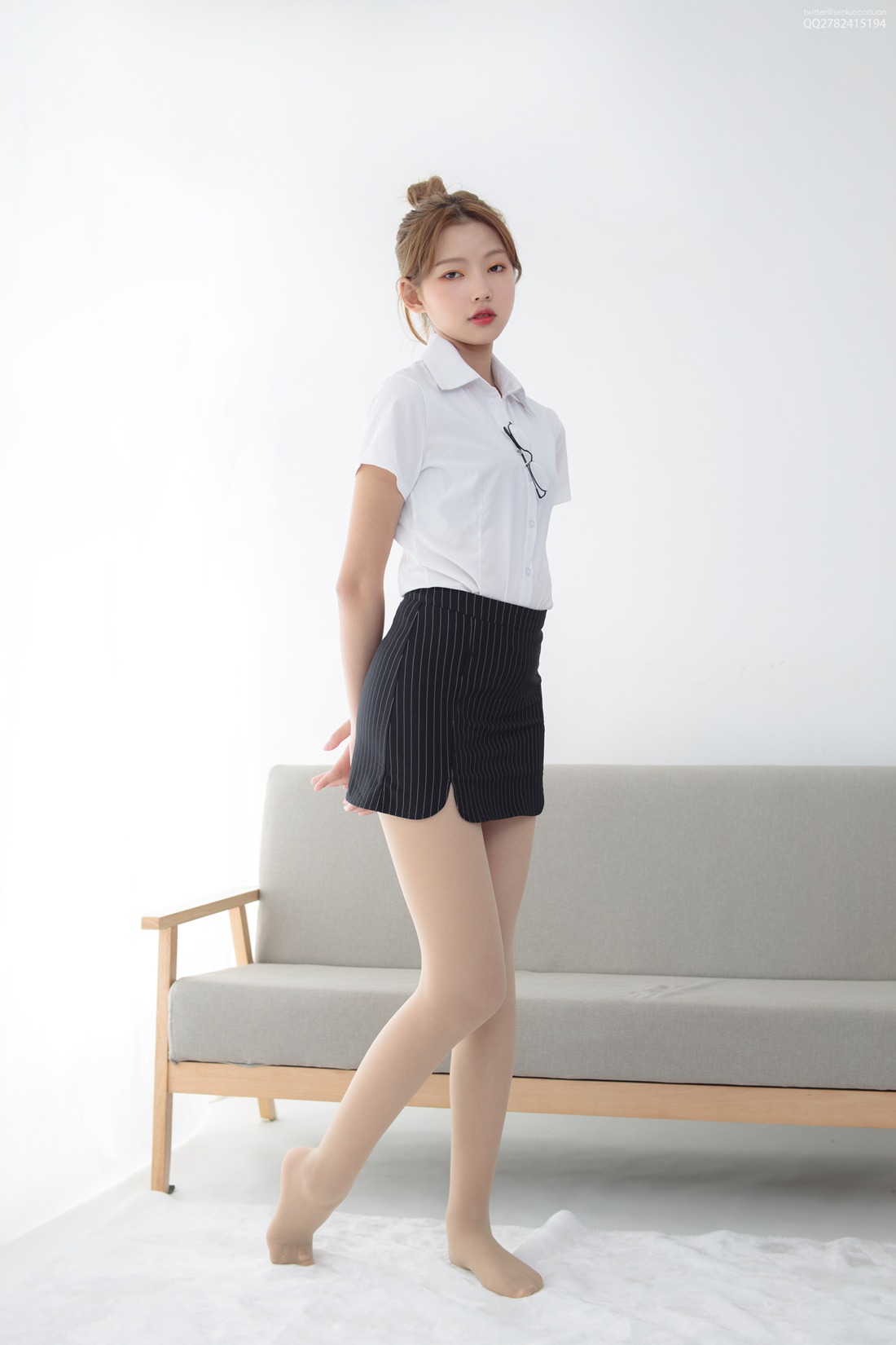 图片[22]-[森萝财团写真] JKFUN-046 OL一定要搭配眼镜 50D肉丝 在线浏览 – 速更版-美库