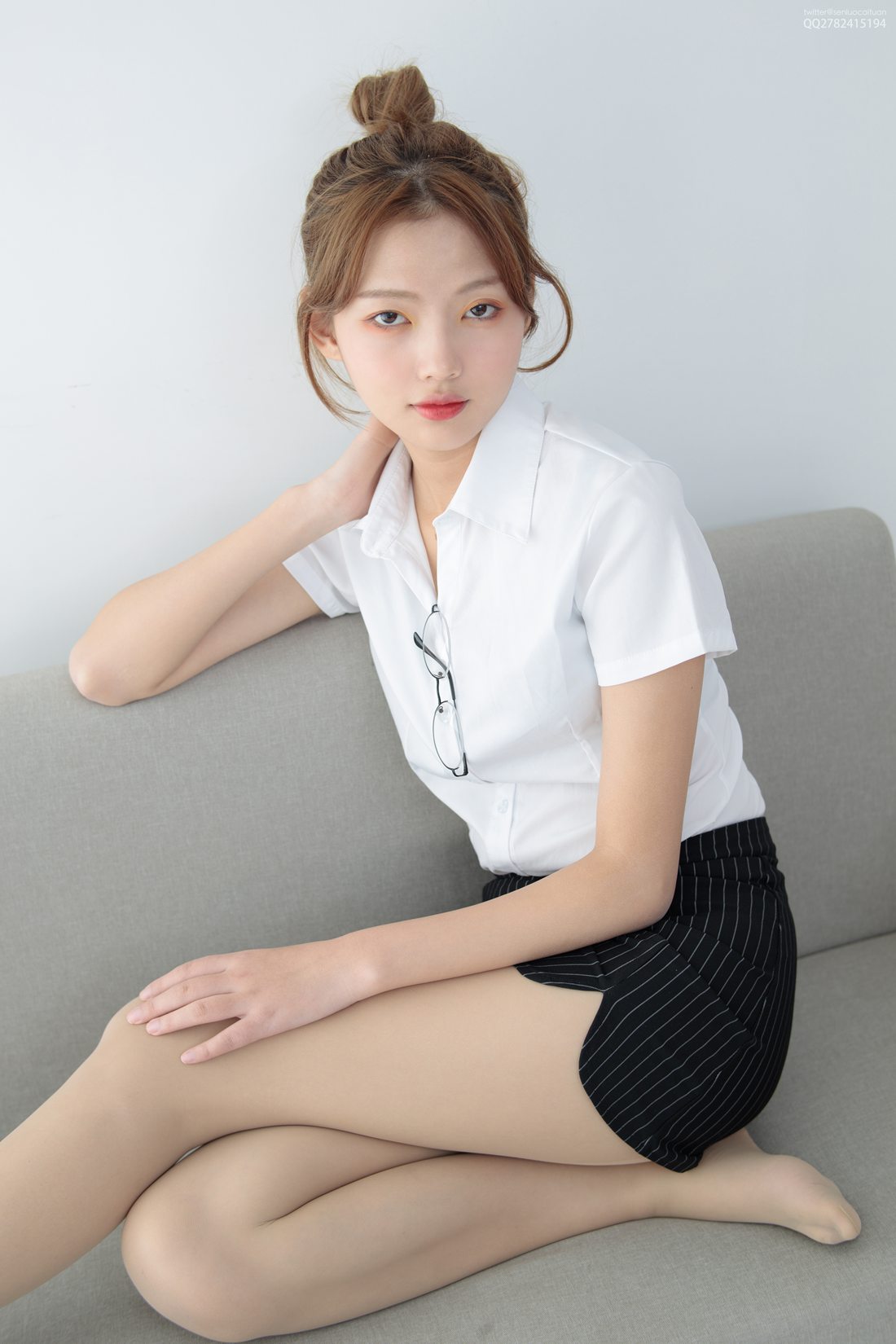 图片[35]-[森萝财团写真] JKFUN-046 OL一定要搭配眼镜 50D肉丝 在线浏览 – 速更版-美库