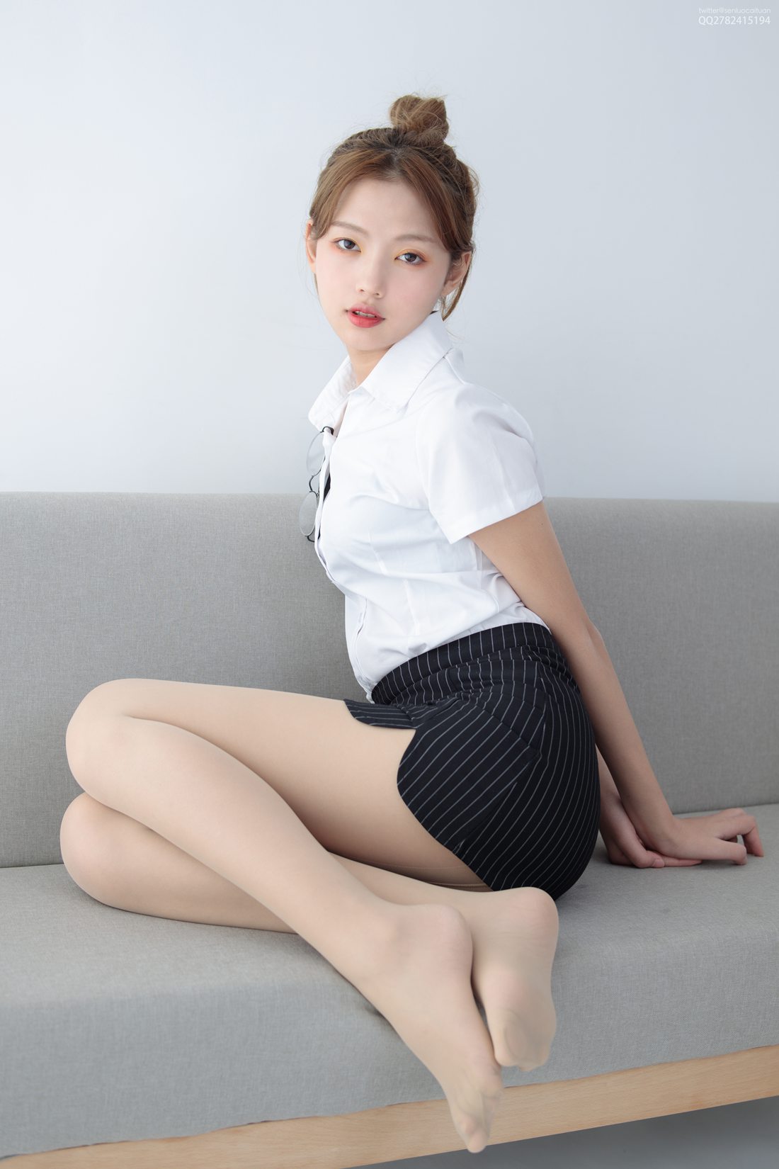 图片[46]-[森萝财团写真] JKFUN-046 OL一定要搭配眼镜 50D肉丝 在线浏览 – 速更版-美库