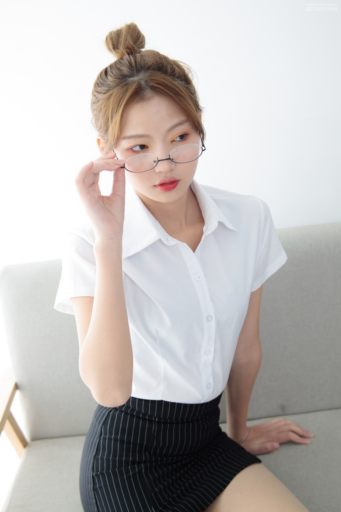 图片[55]-[森萝财团写真] JKFUN-046 OL一定要搭配眼镜 50D肉丝 在线浏览 – 速更版-美库