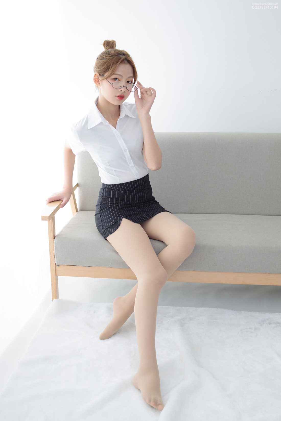 图片[57]-[森萝财团写真] JKFUN-046 OL一定要搭配眼镜 50D肉丝 在线浏览 – 速更版-美库