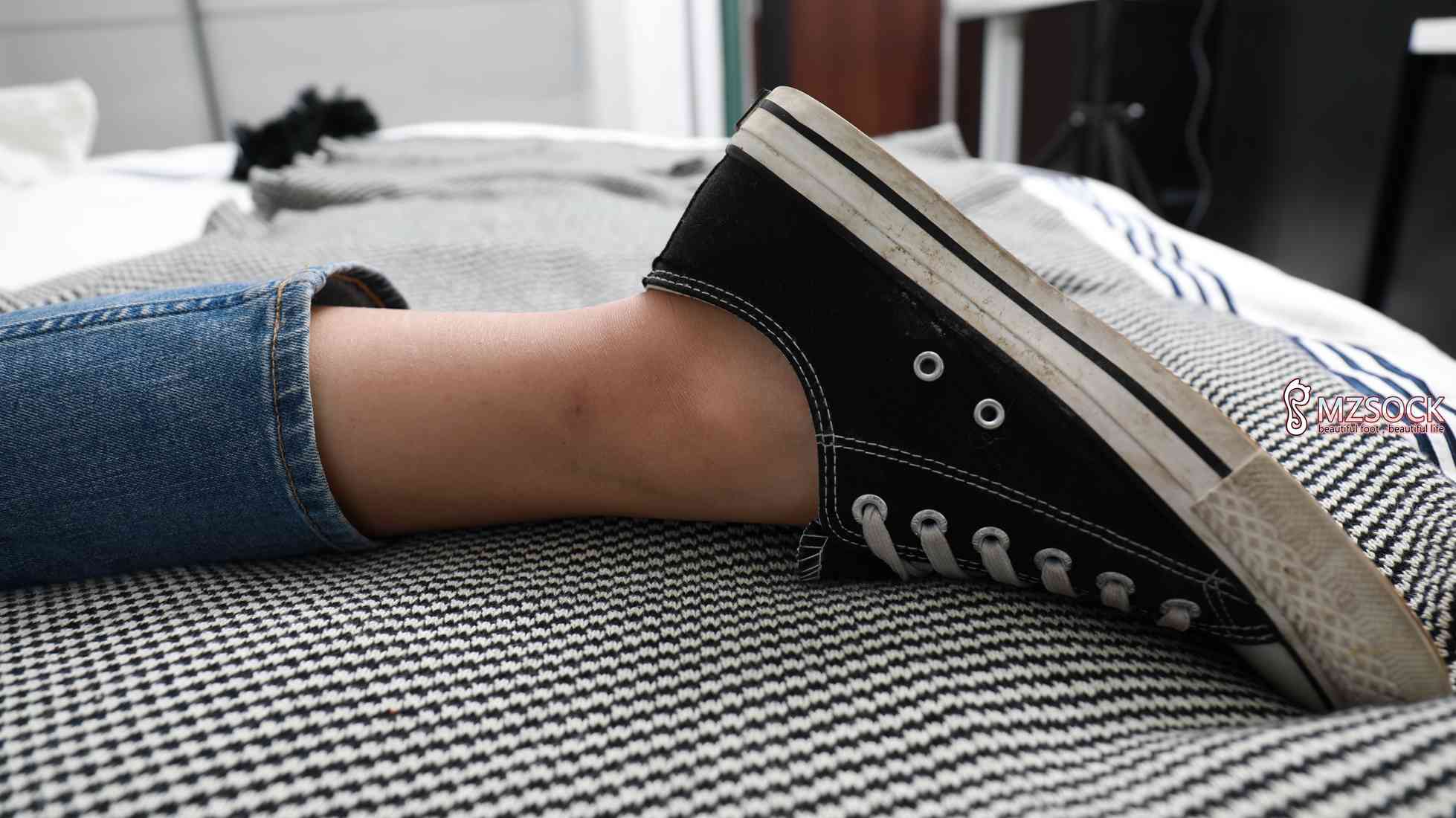 图片[5]-[MZSOCK爱美足] No.004 范范 在线浏览 – 速更版-美库