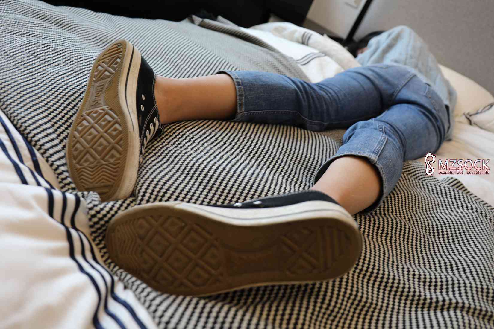 图片[126]-[MZSOCK爱美足] No.004 范范 在线浏览 – 速更版-美库