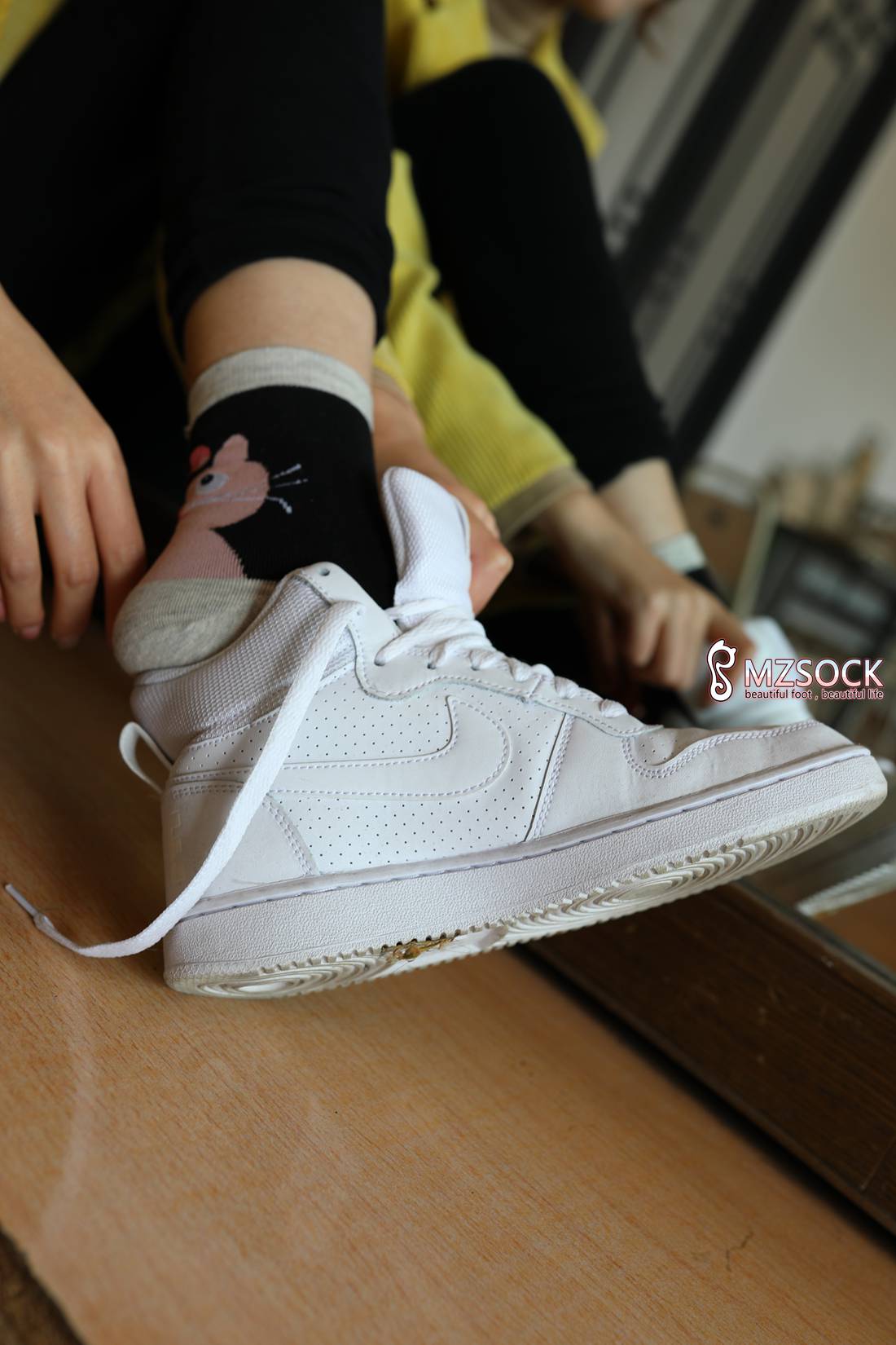 图片[97]-[MZSOCK爱美足] No.002 佳妹 在线浏览 – 速更版-美库