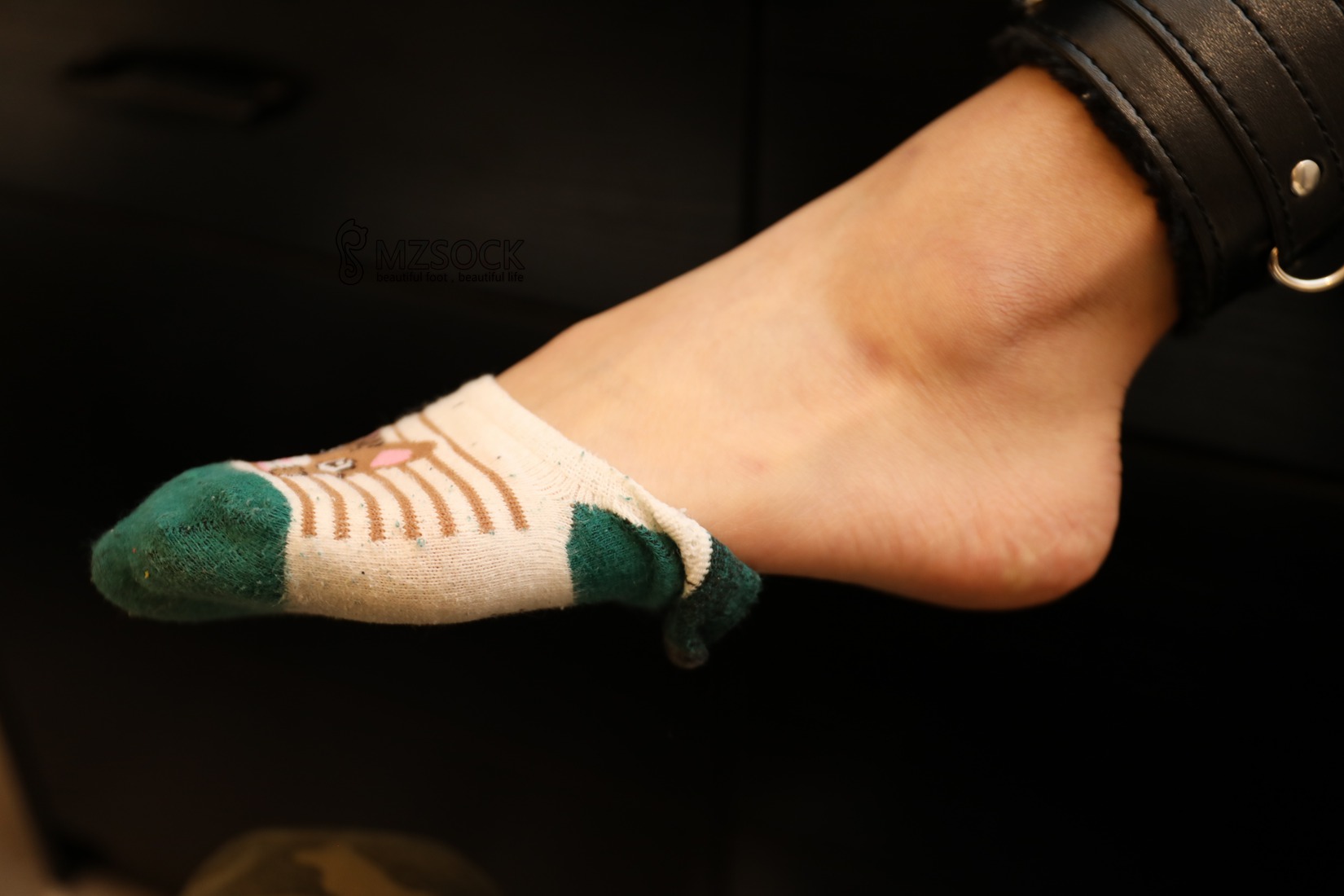 图片[12]-[MZSOCK爱美足] No.005 范范 在线浏览 – 速更版-美库