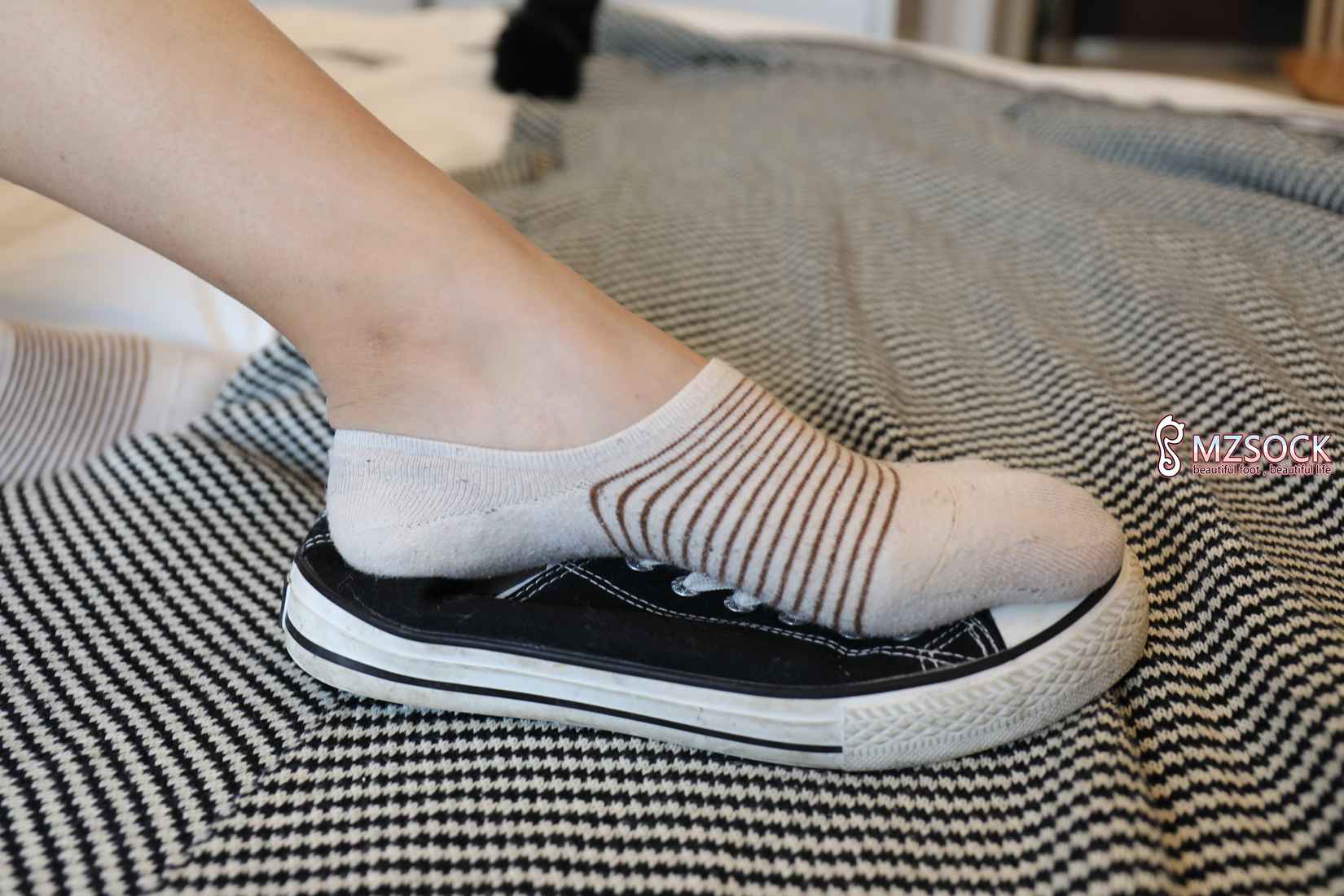 图片[41]-[MZSOCK爱美足] No.004 范范 在线浏览 – 速更版-美库