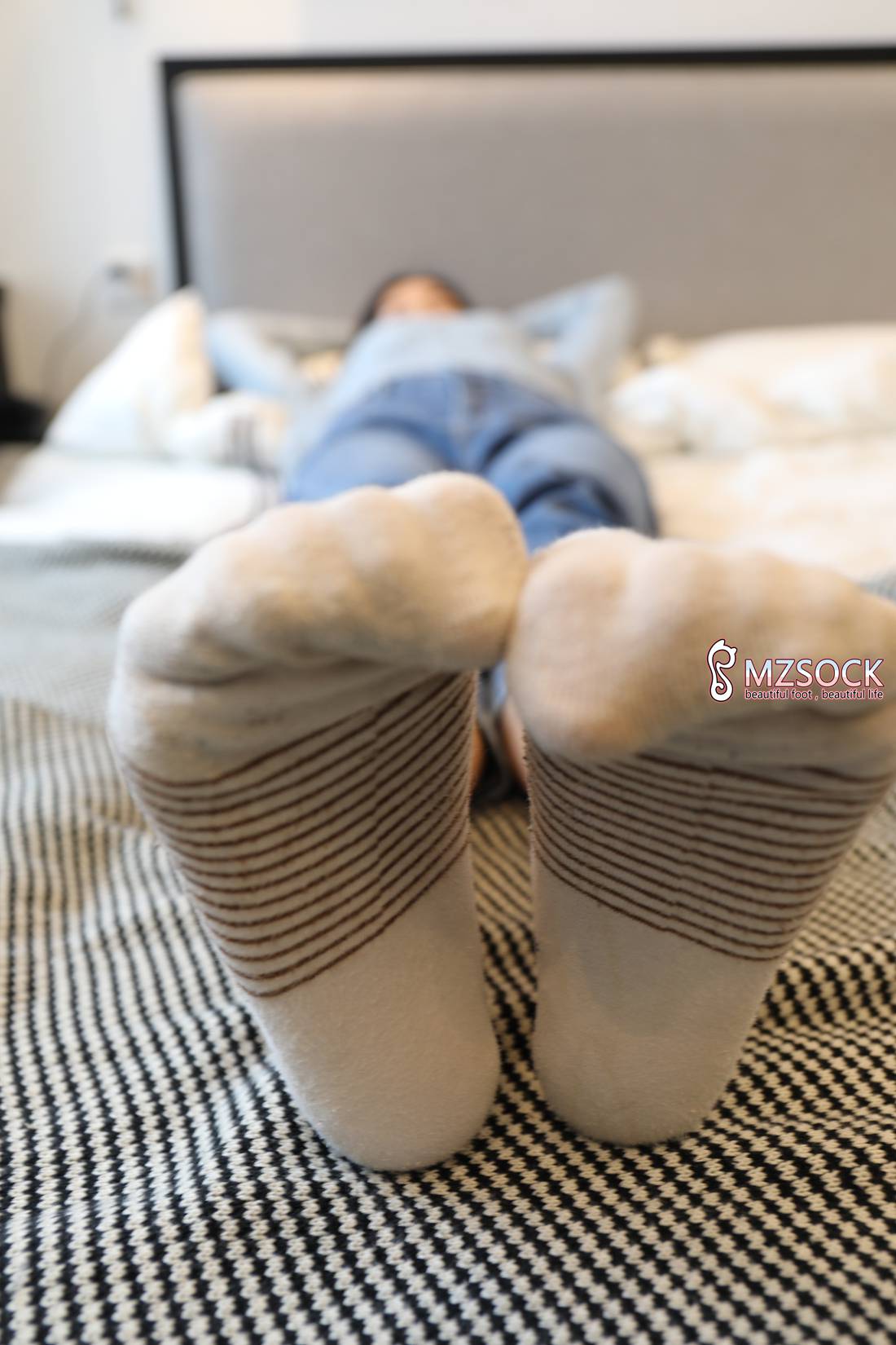 图片[128]-[MZSOCK爱美足] No.004 范范 在线浏览 – 速更版-美库