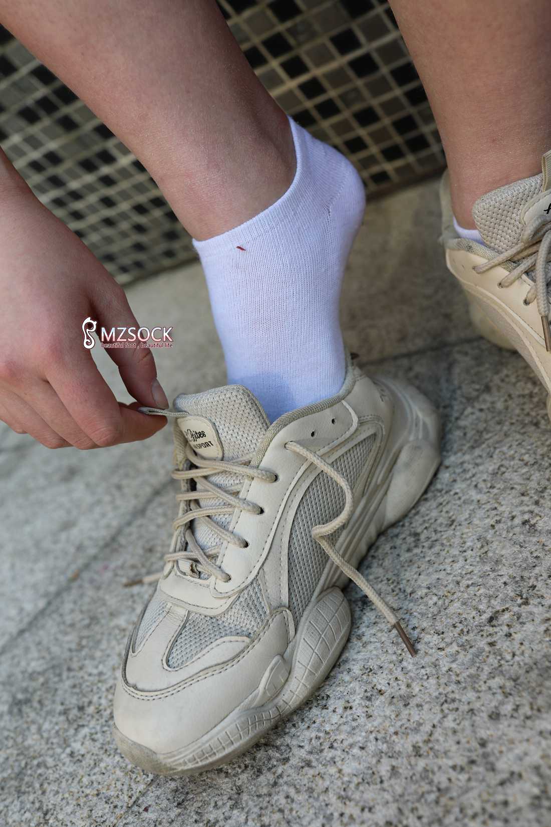 图片[311]-[MZSOCK爱美足] No.011 晓晓 在线浏览 – 速更版-美库