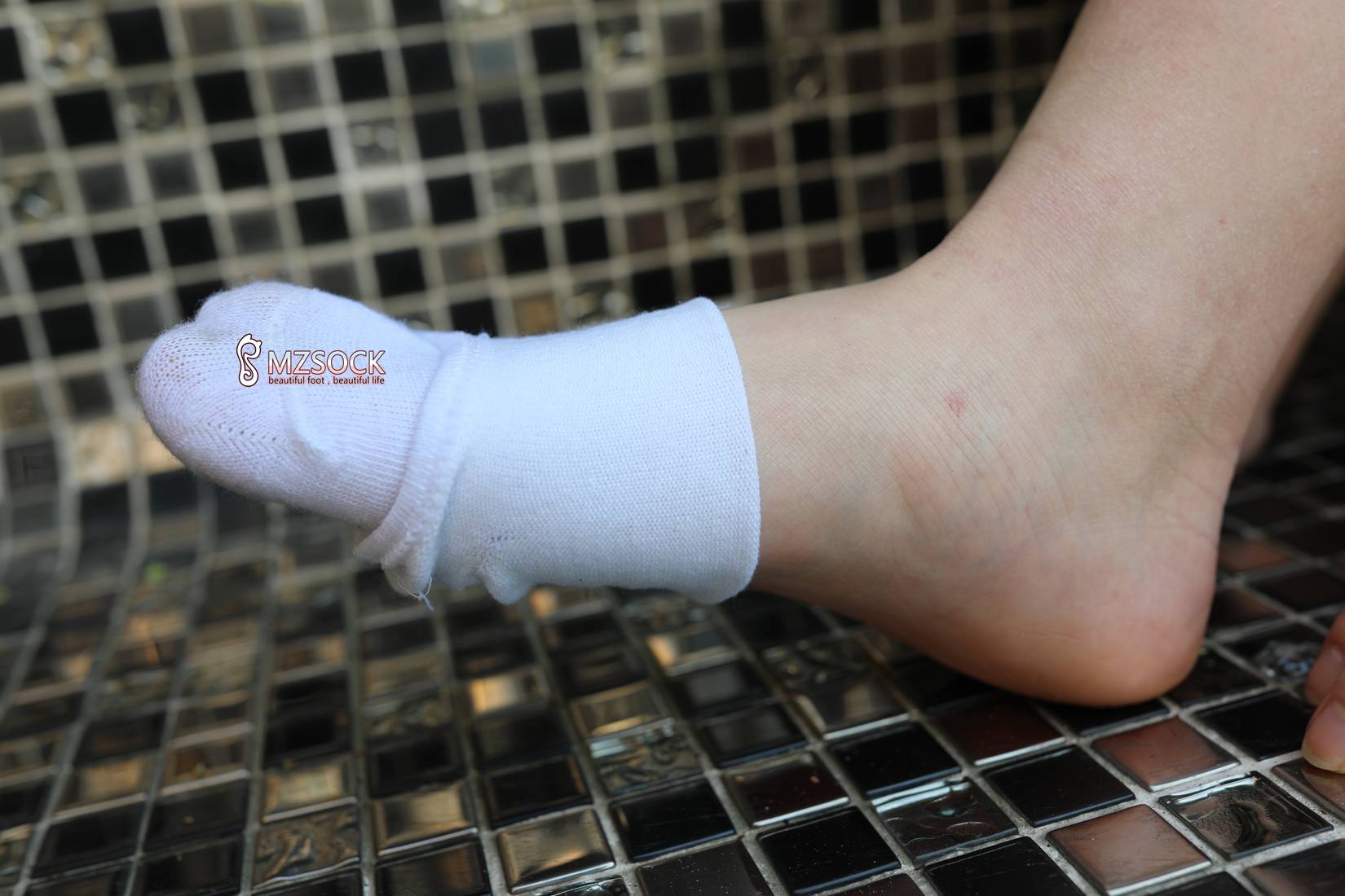 图片[80]-[MZSOCK爱美足] No.011 晓晓 在线浏览 – 速更版-美库