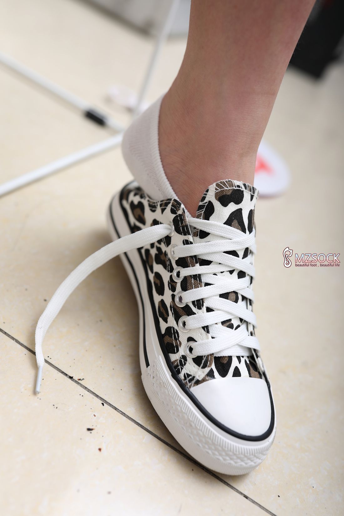 图片[121]-[MZSOCK爱美足] No.016 萱萱 在线浏览 – 速更版-美库