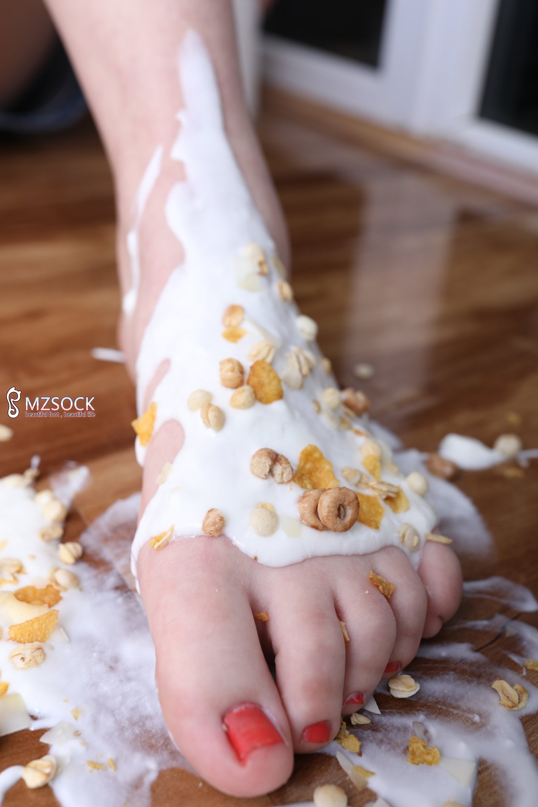 图片[30]-[MZSOCK爱美足] No.027 琪琪 在线浏览 – 速更版-美库