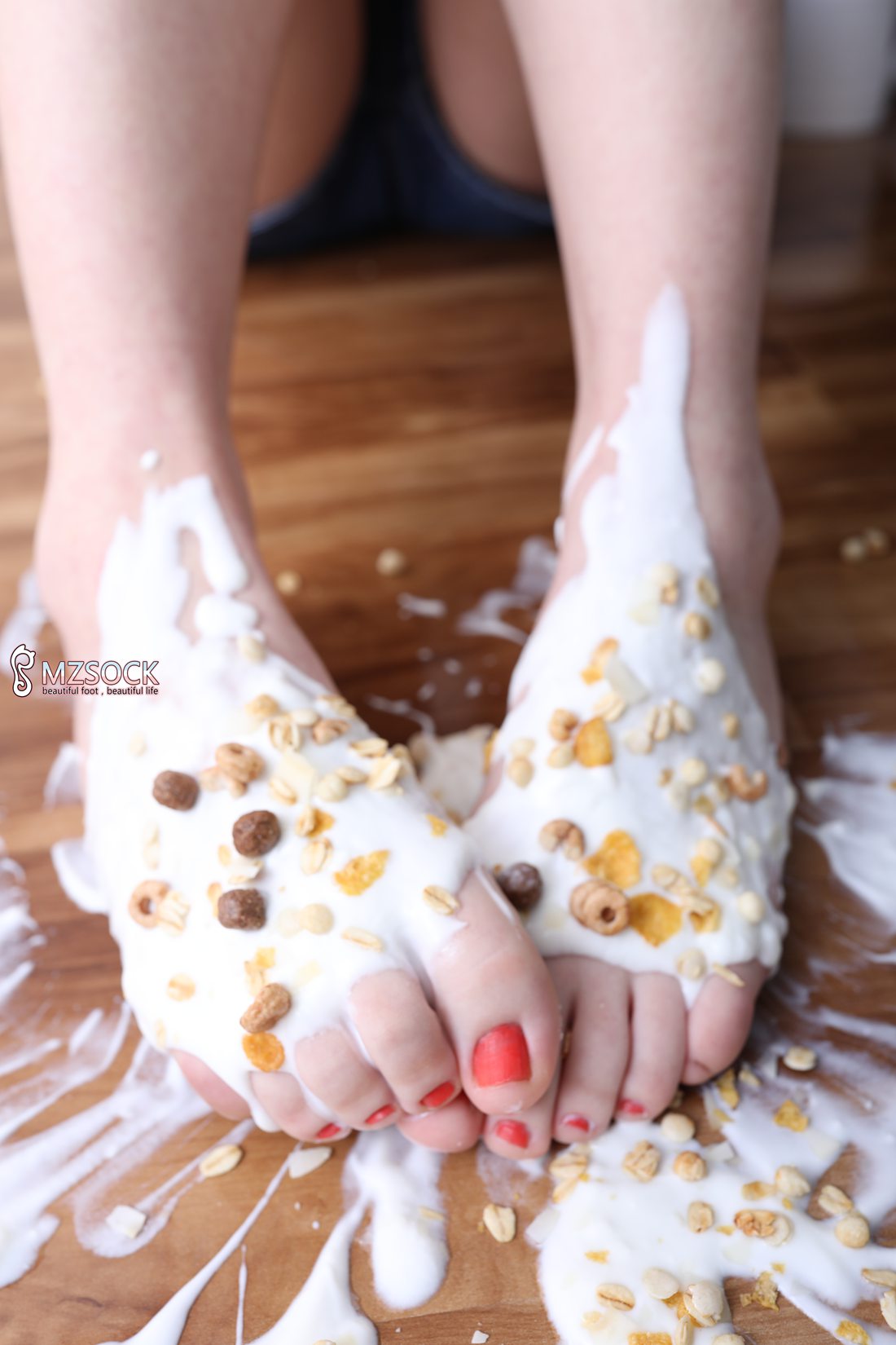 图片[74]-[MZSOCK爱美足] No.027 琪琪 在线浏览 – 速更版-美库