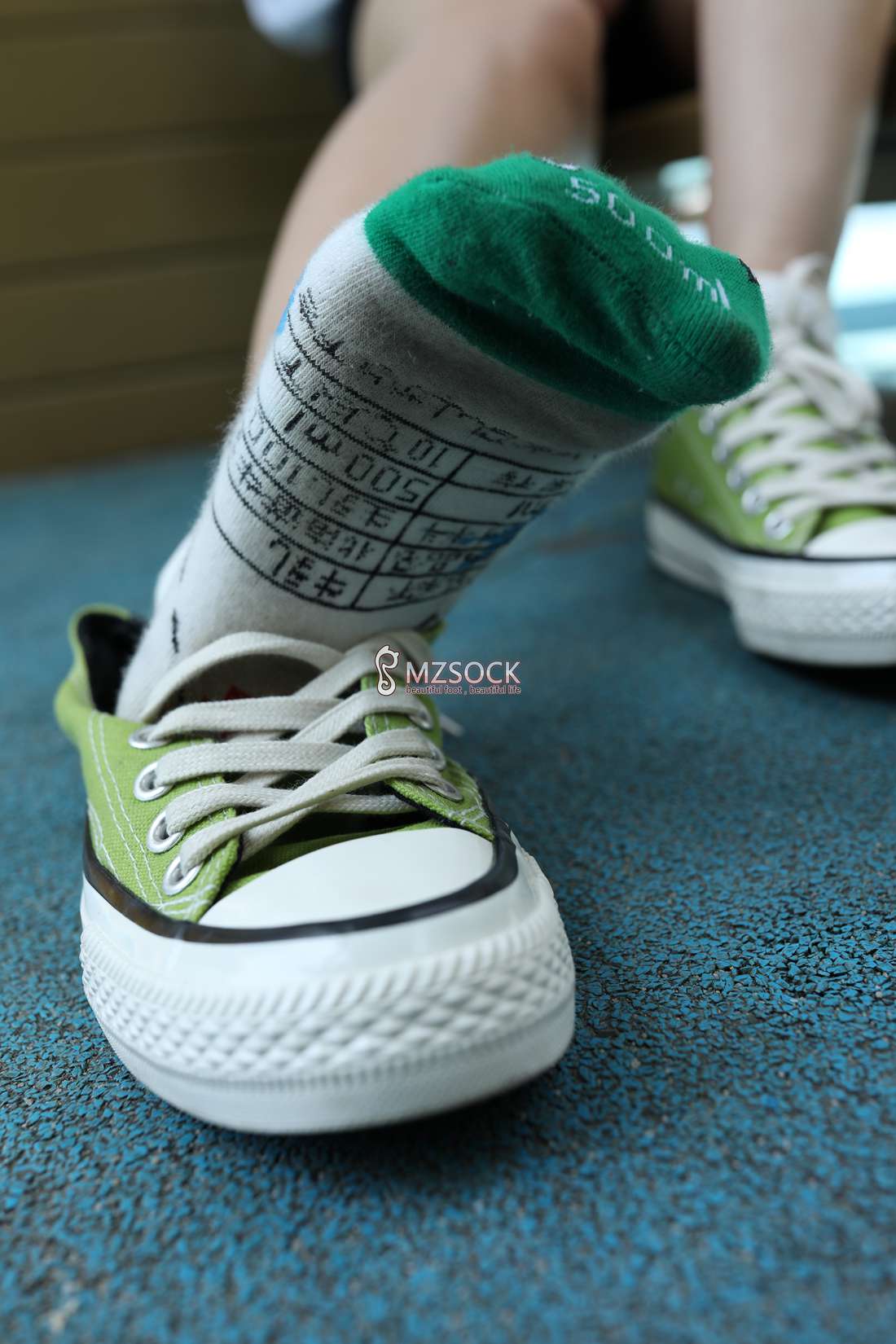 图片[160]-[MZSOCK爱美足] No.037 悦悦 在线浏览 – 速更版-美库