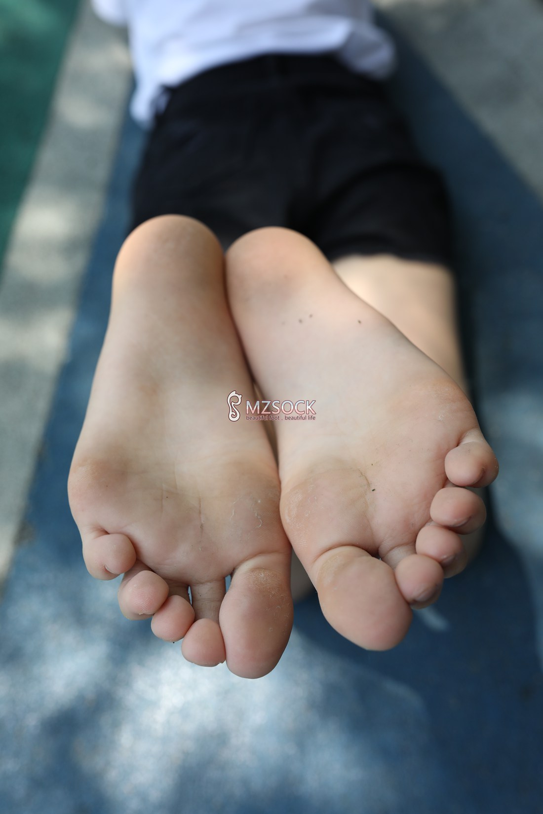 图片[12]-[MZSOCK爱美足] No.037 悦悦 在线浏览 – 速更版-美库