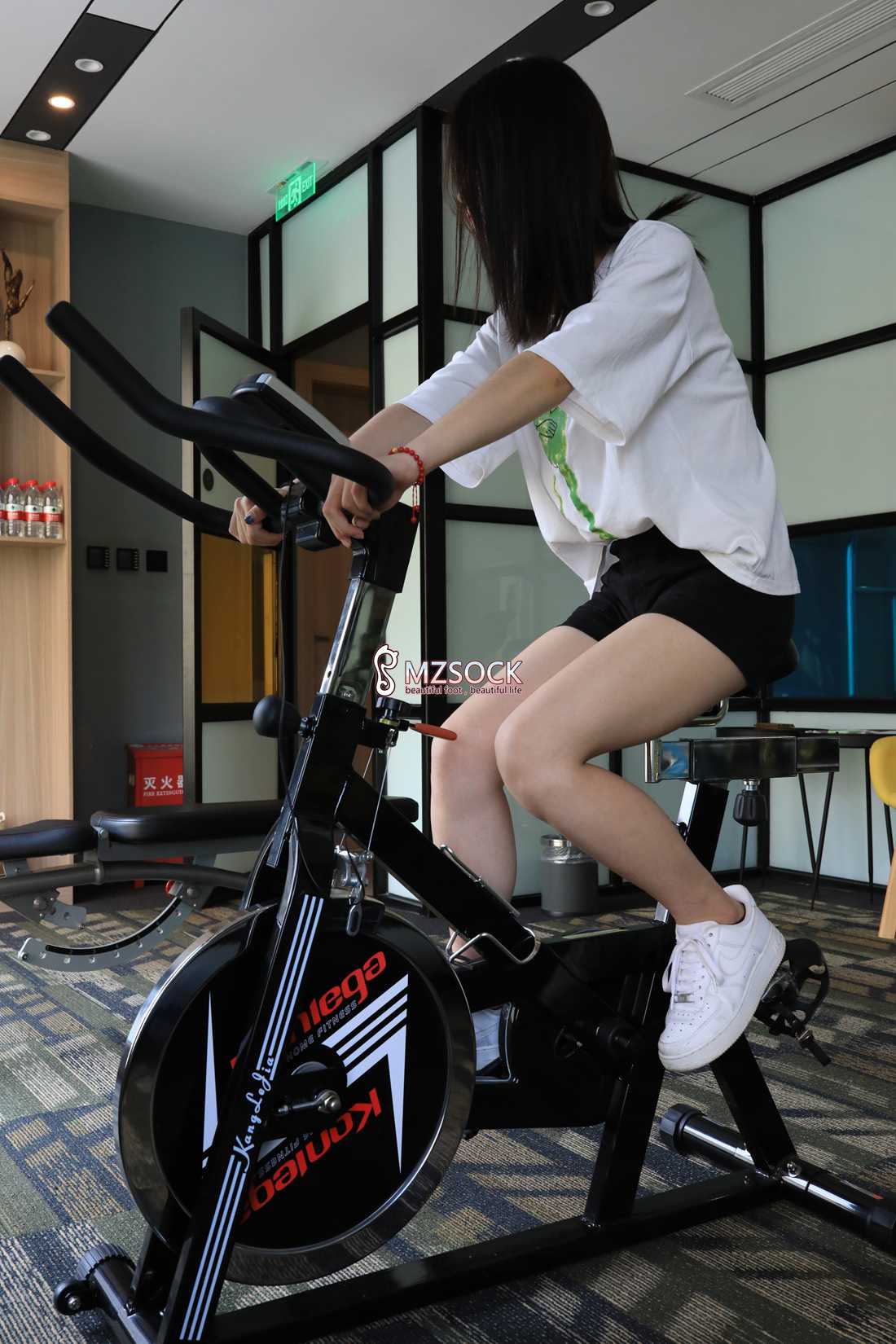 图片[20]-[MZSOCK爱美足] No.041 Carrie 在线浏览 – 速更版-美库