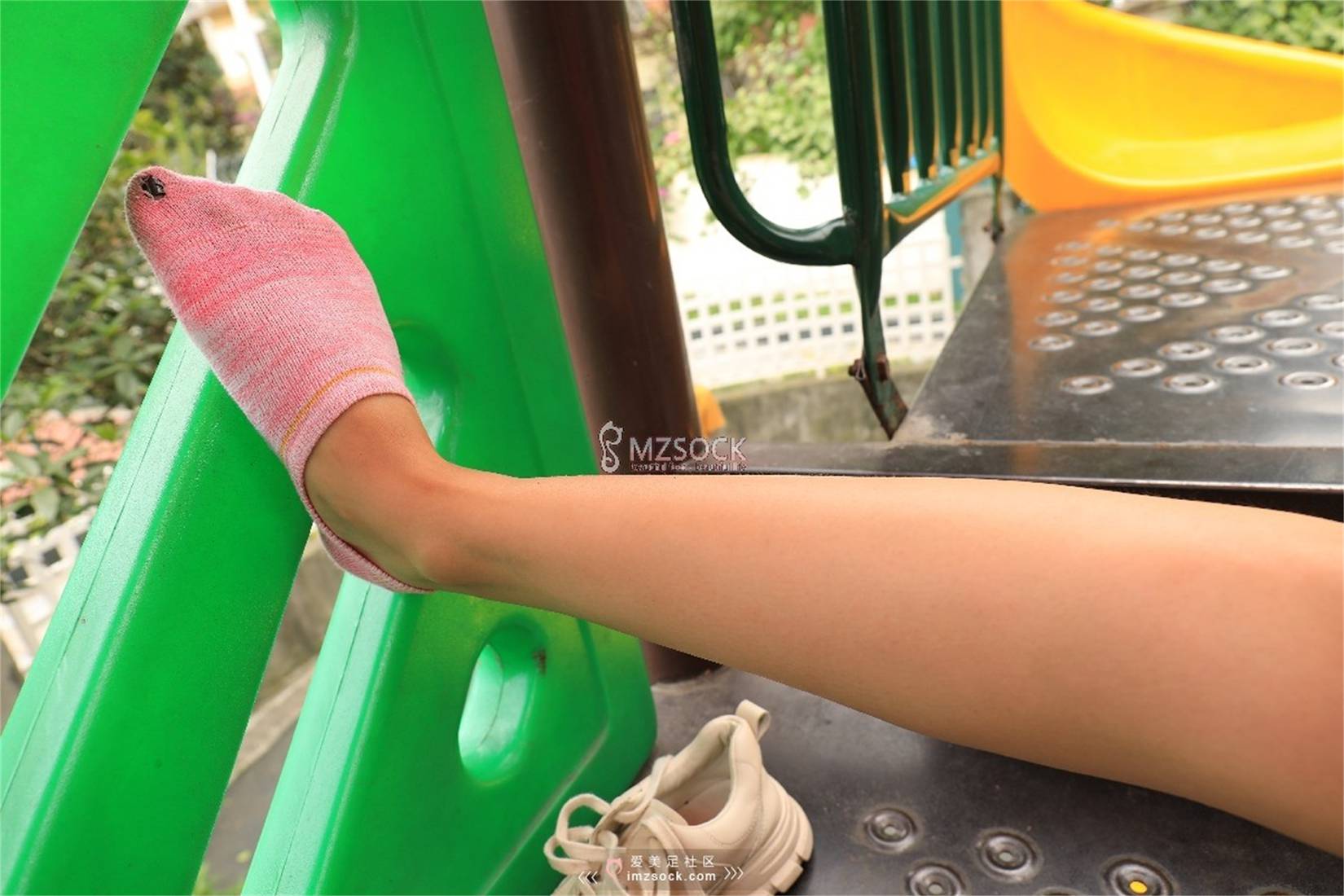 图片[16]-[MZSOCK爱美足] No.047 悦悦 在线浏览 – 速更版-美库