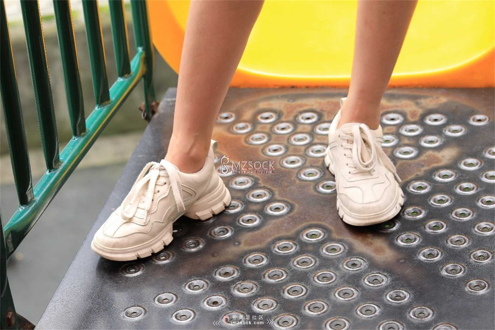 图片[50]-[MZSOCK爱美足] No.047 悦悦 在线浏览 – 速更版-美库