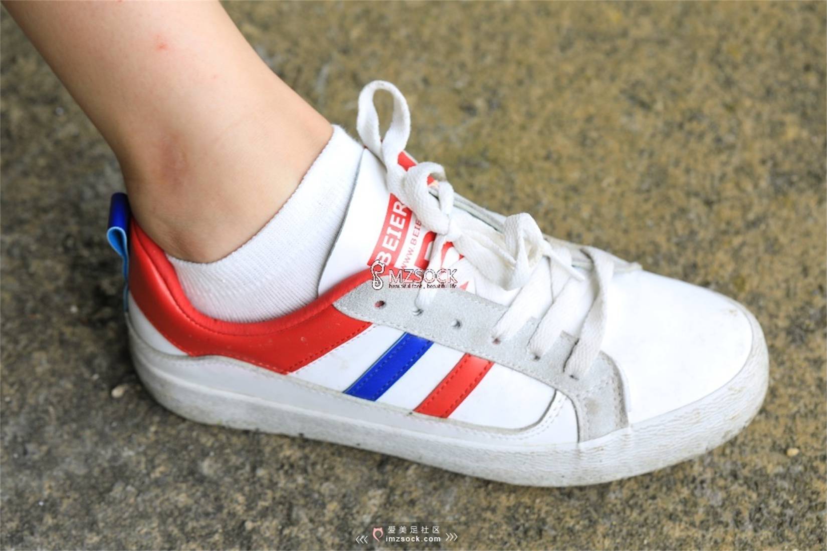 图片[84]-[MZSOCK爱美足] No.049 悦悦 在线浏览 – 速更版-美库