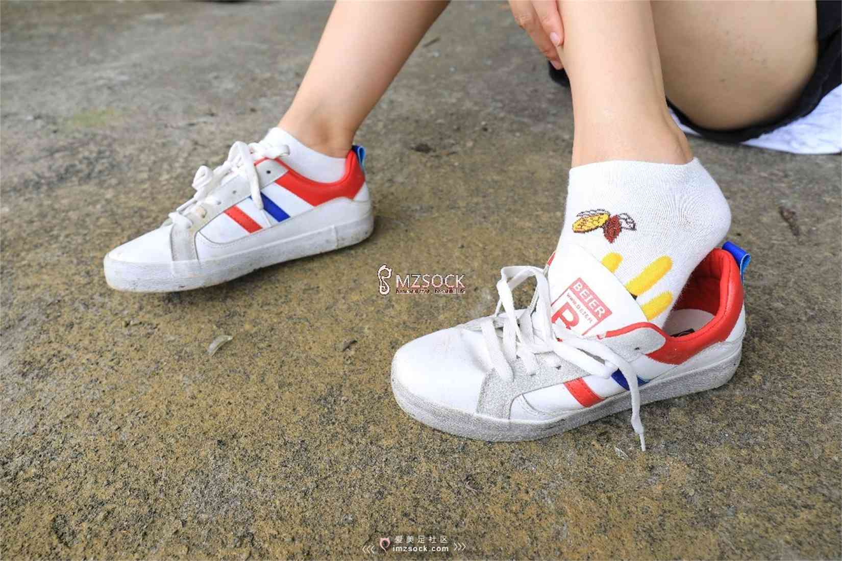 图片[72]-[MZSOCK爱美足] No.049 悦悦 在线浏览 – 速更版-美库