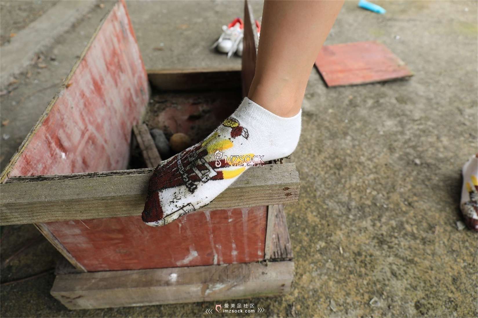 图片[92]-[MZSOCK爱美足] No.049 悦悦 在线浏览 – 速更版-美库