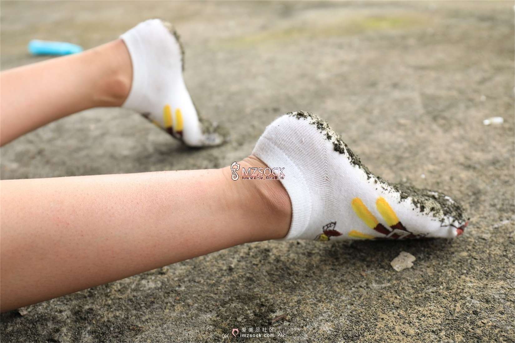 图片[51]-[MZSOCK爱美足] No.049 悦悦 在线浏览 – 速更版-美库