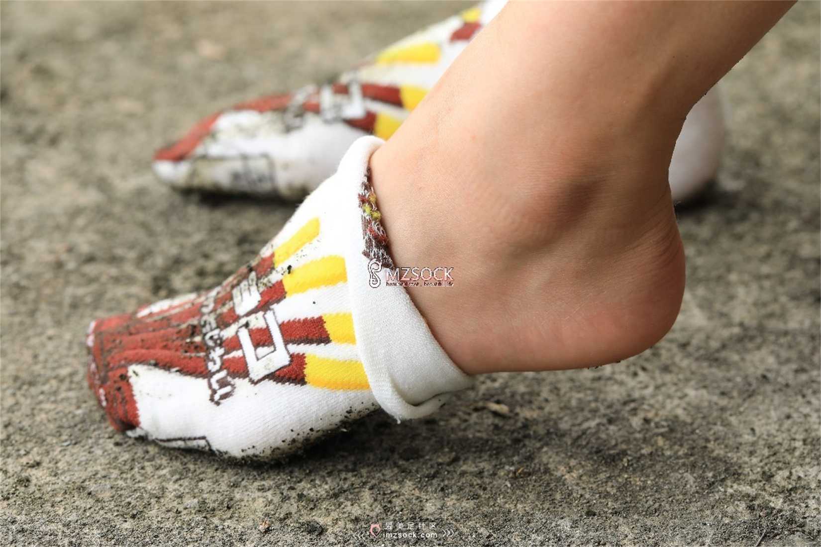 图片[23]-[MZSOCK爱美足] No.049 悦悦 在线浏览 – 速更版-美库