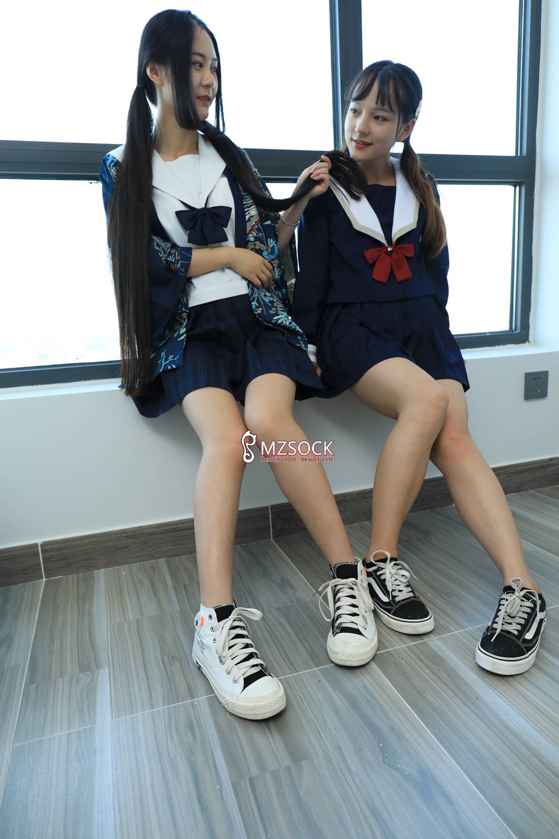 图片[25]-[MZSOCK爱美足] No.053 果儿.雪雪 在线浏览 – 速更版-美库