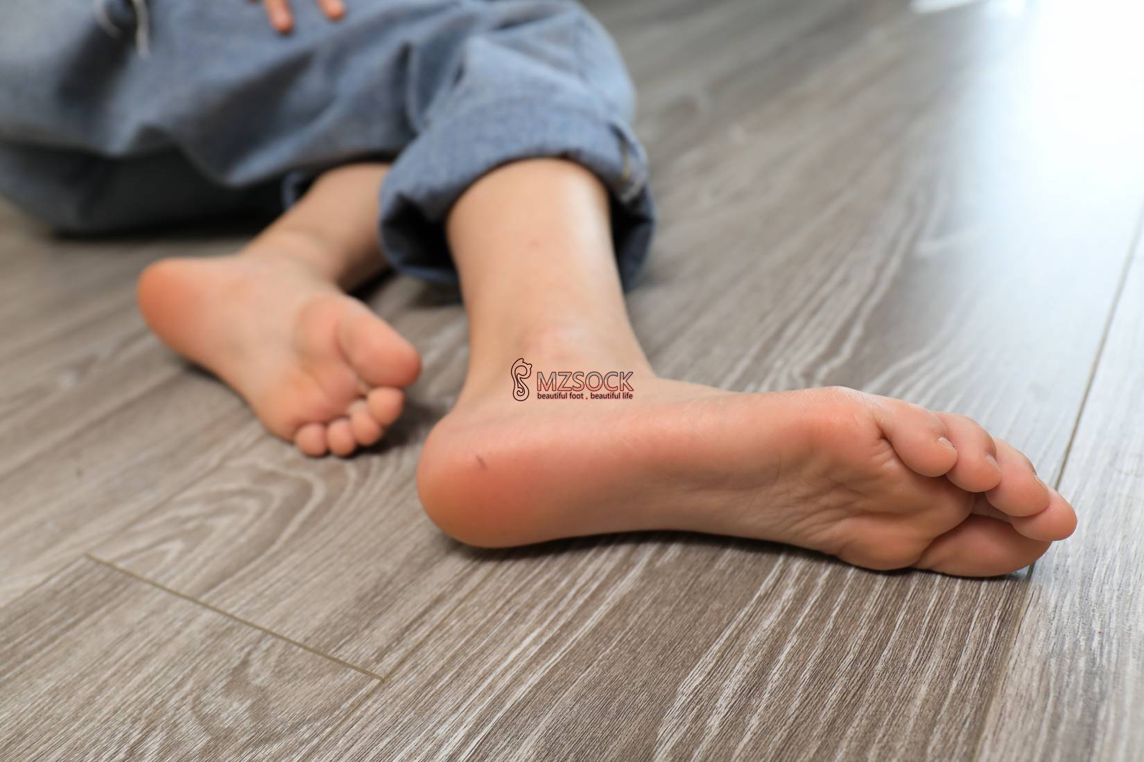 图片[89]-[MZSOCK爱美足] No.059 芳芳 在线浏览 – 速更版-美库