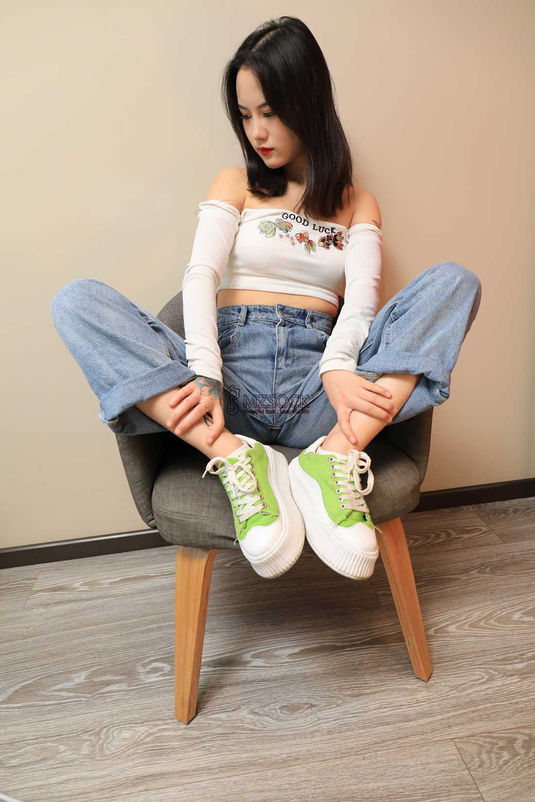 图片[50]-[MZSOCK爱美足] No.059 芳芳 在线浏览 – 速更版-美库