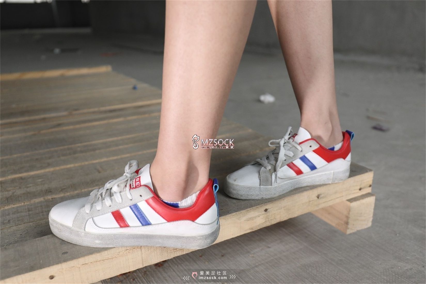 图片[93]-[MZSOCK爱美足] No.066 叮叮 在线浏览 – 速更版-美库