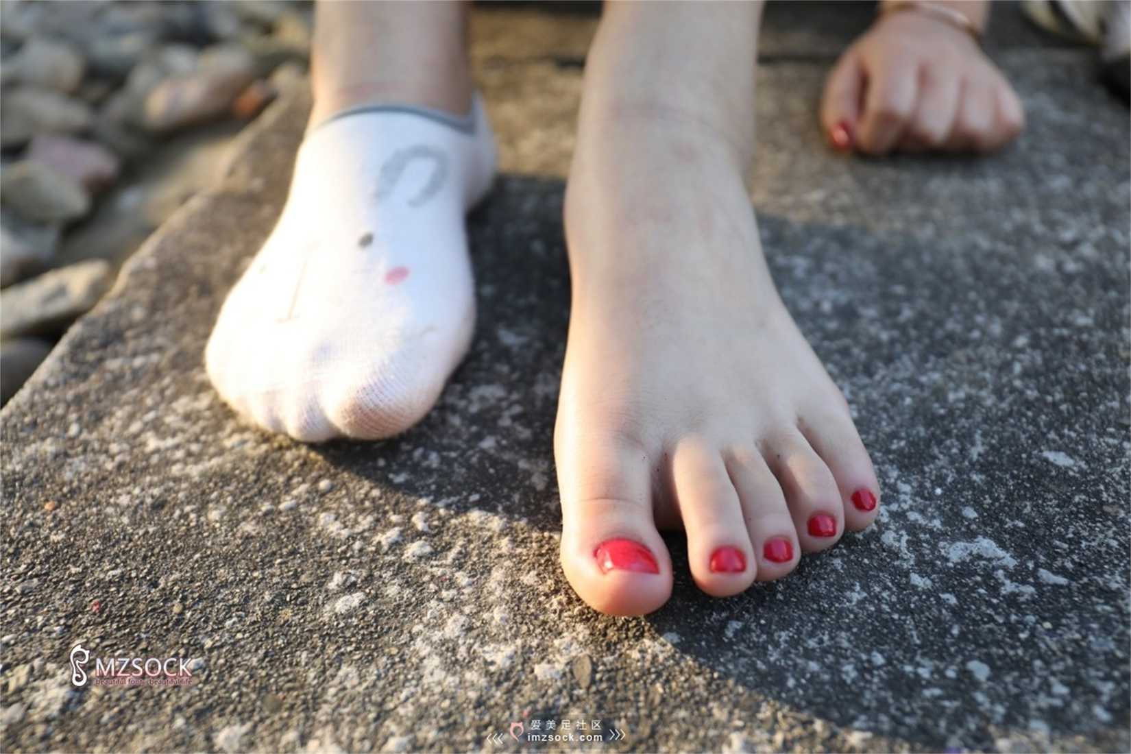 图片[21]-[MZSOCK爱美足] No.072 Ella! 在线浏览 – 速更版-美库