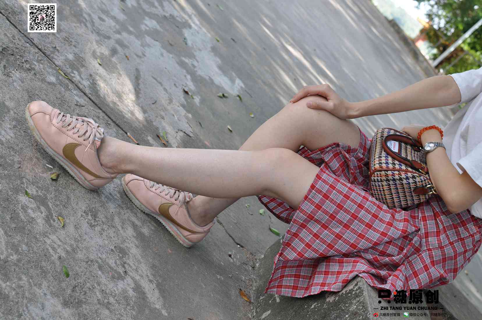 图片[185]-[只糖棉袜] NO.001 诗诗－格子裙休闲风 在线浏览 – 速更版-美库