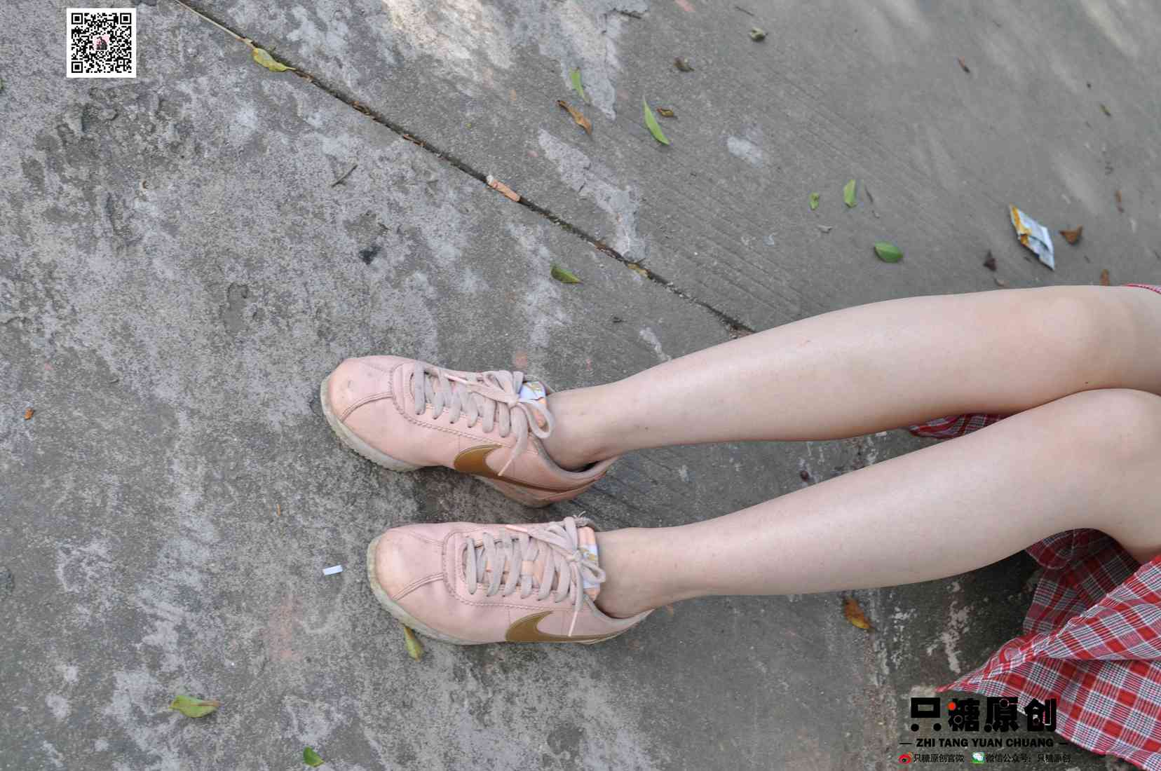 图片[184]-[只糖棉袜] NO.001 诗诗－格子裙休闲风 在线浏览 – 速更版-美库