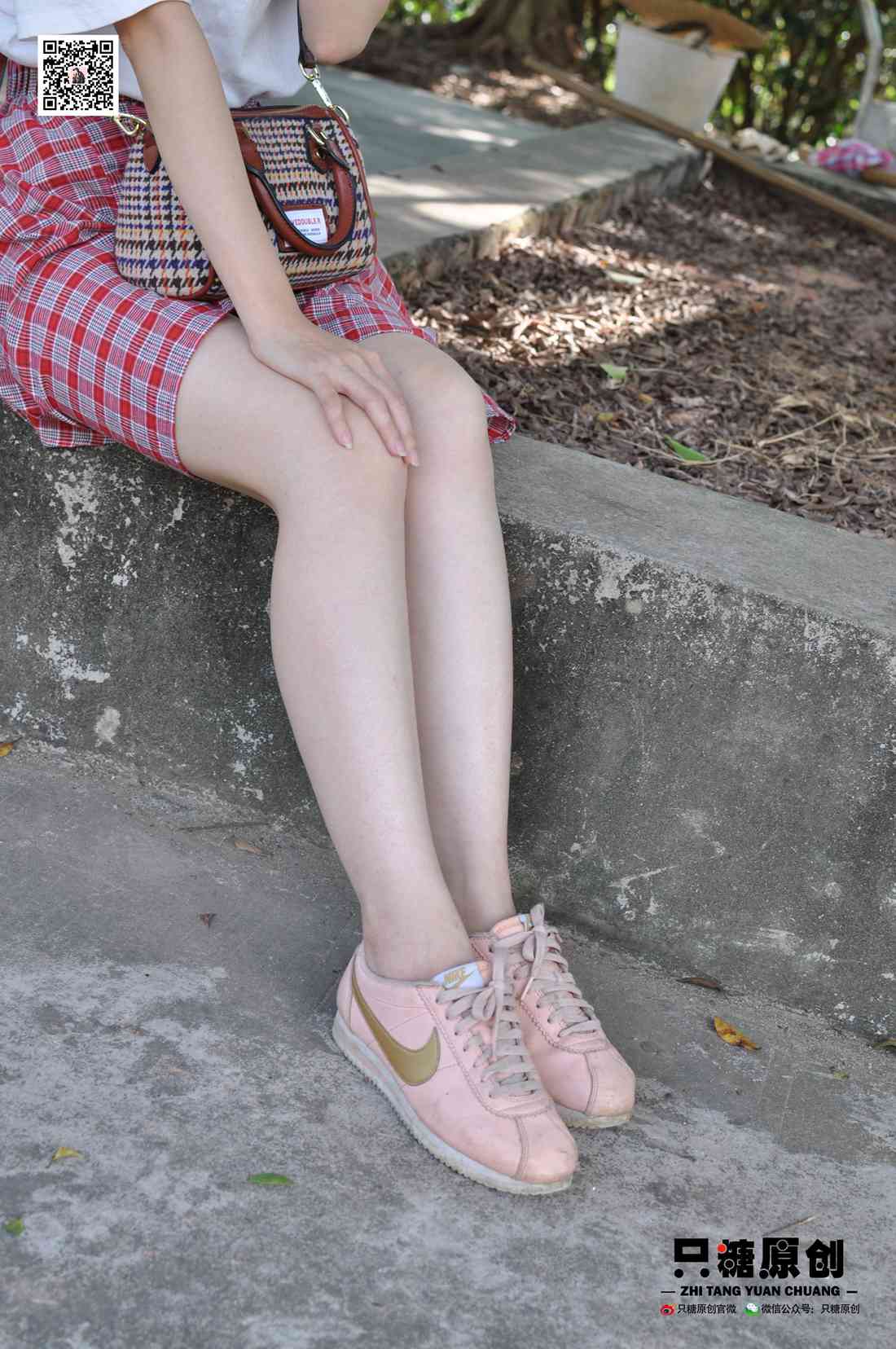 图片[74]-[只糖棉袜] NO.001 诗诗－格子裙休闲风 在线浏览 – 速更版-美库