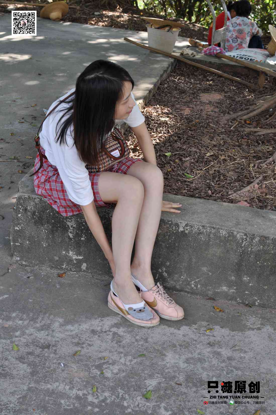 图片[172]-[只糖棉袜] NO.001 诗诗－格子裙休闲风 在线浏览 – 速更版-美库