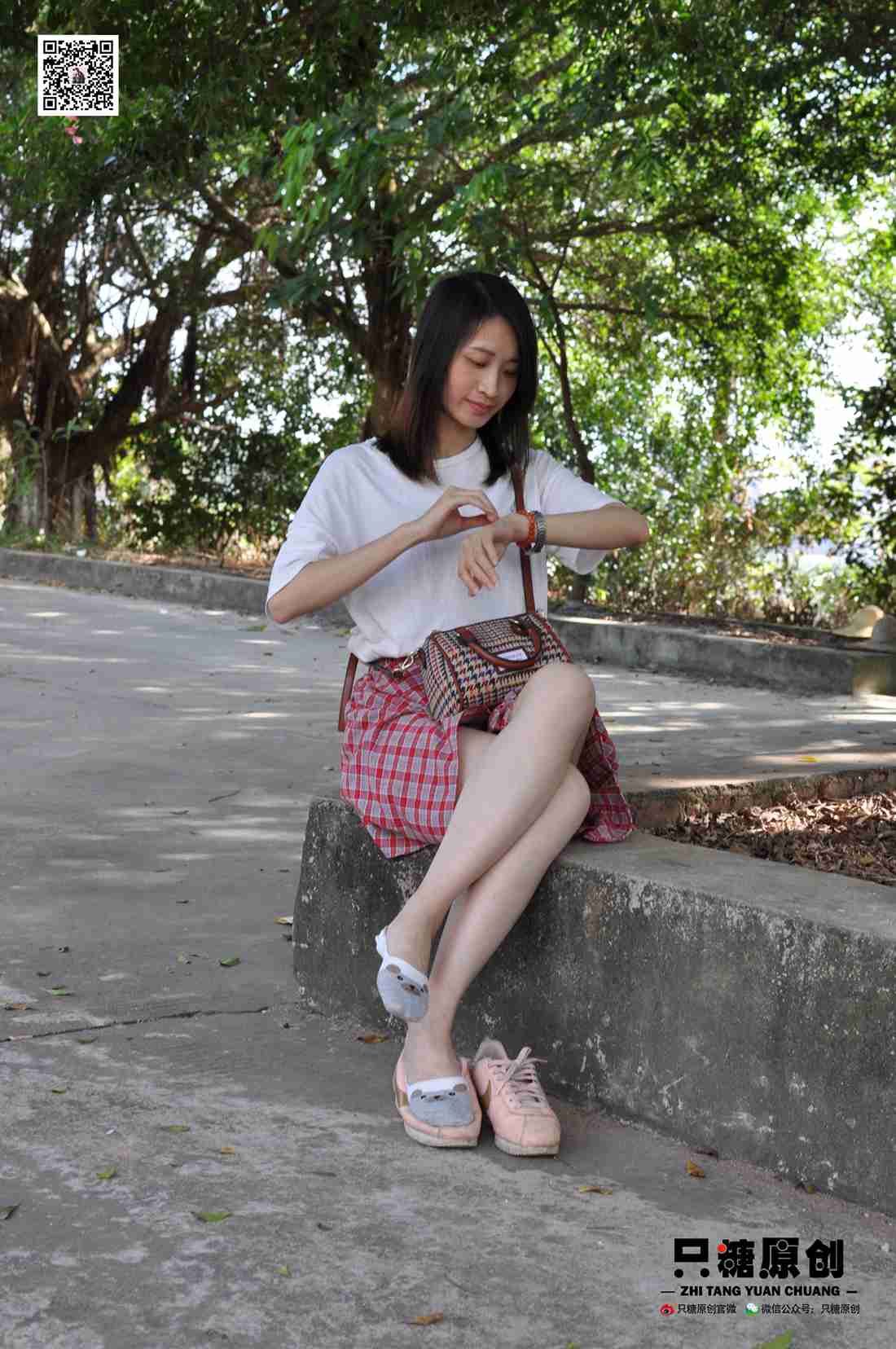 图片[186]-[只糖棉袜] NO.001 诗诗－格子裙休闲风 在线浏览 – 速更版-美库