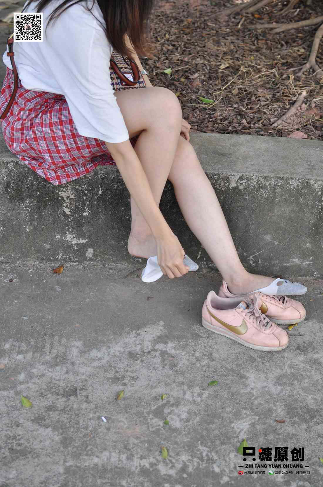 图片[188]-[只糖棉袜] NO.001 诗诗－格子裙休闲风 在线浏览 – 速更版-美库