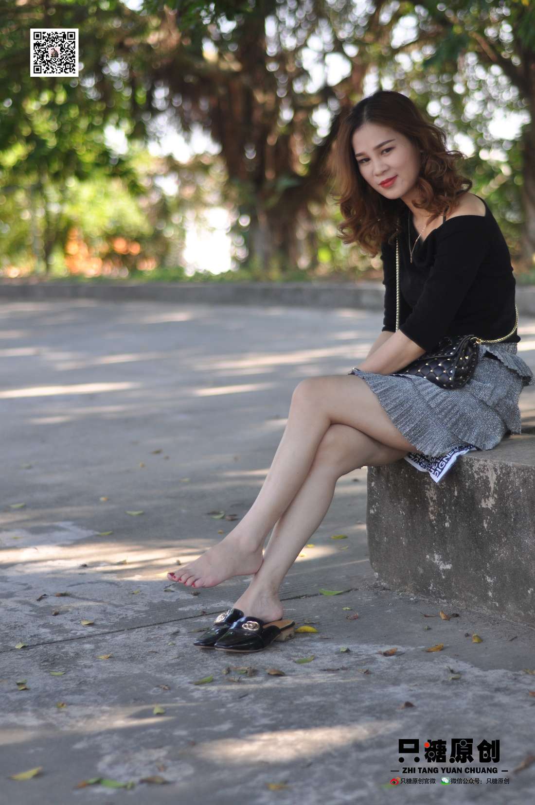 图片[130]-[只糖棉袜] NO.002 婷婷－短裙与薄棉船袜 在线浏览 – 速更版-美库